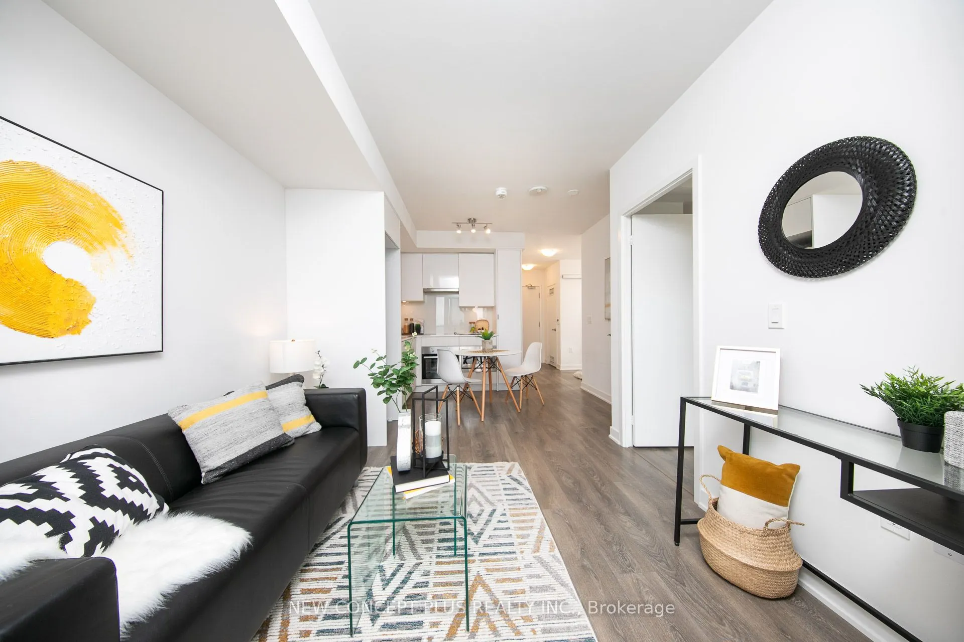 99 Broadway Avenue, #3302