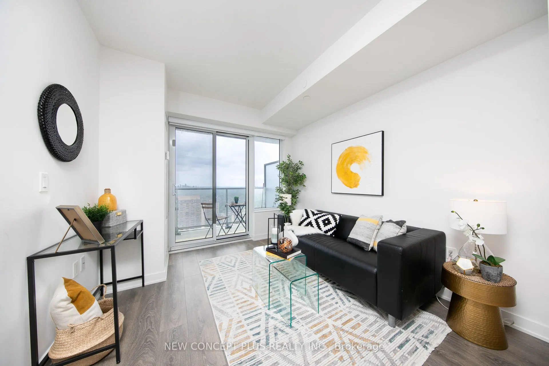 99 Broadway Avenue, #3302