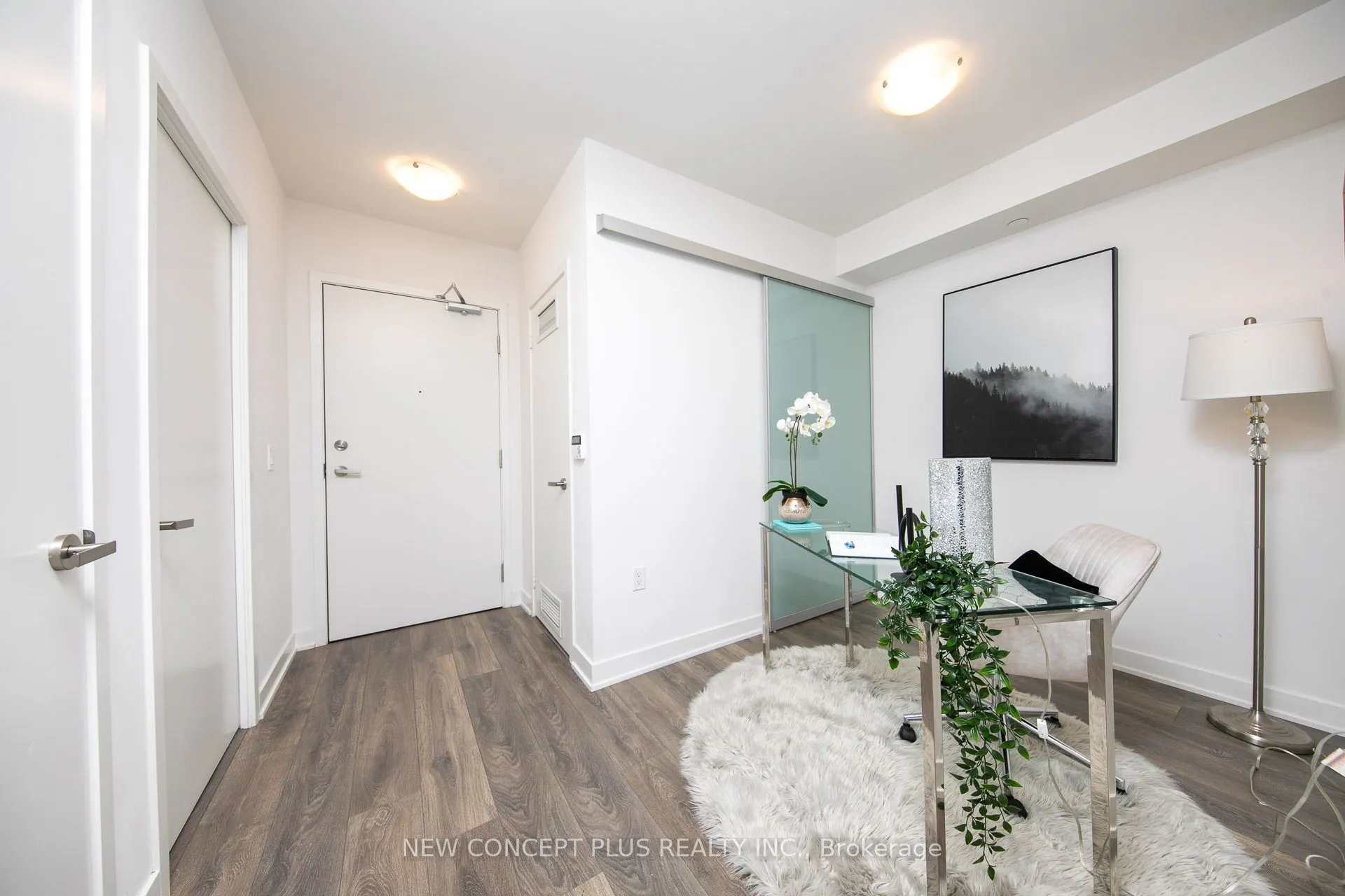 99 Broadway Avenue, #3302