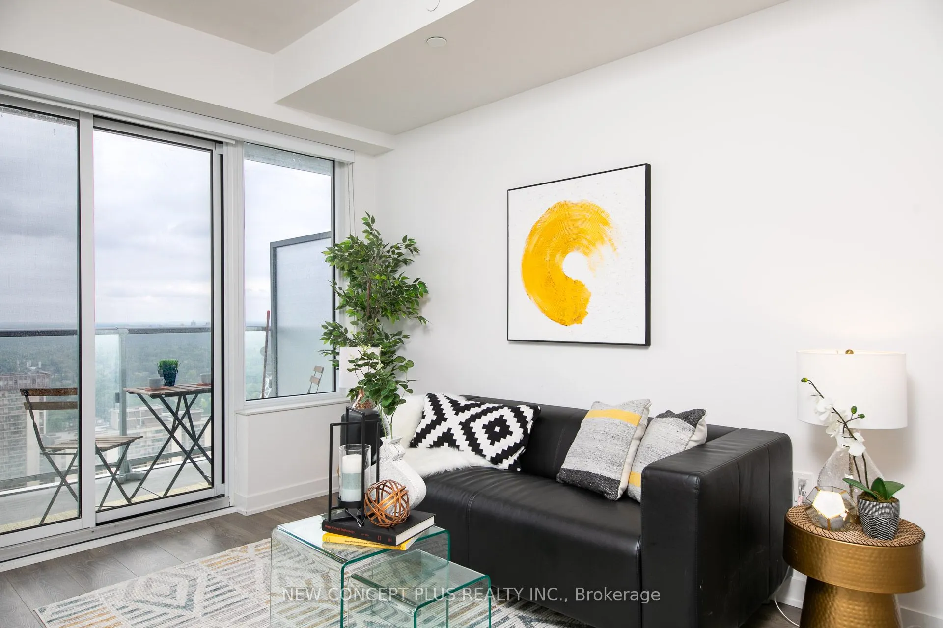 99 Broadway Avenue, #3302