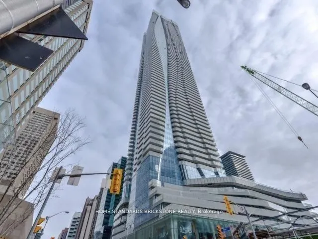 1 Bloor Street E, #1306