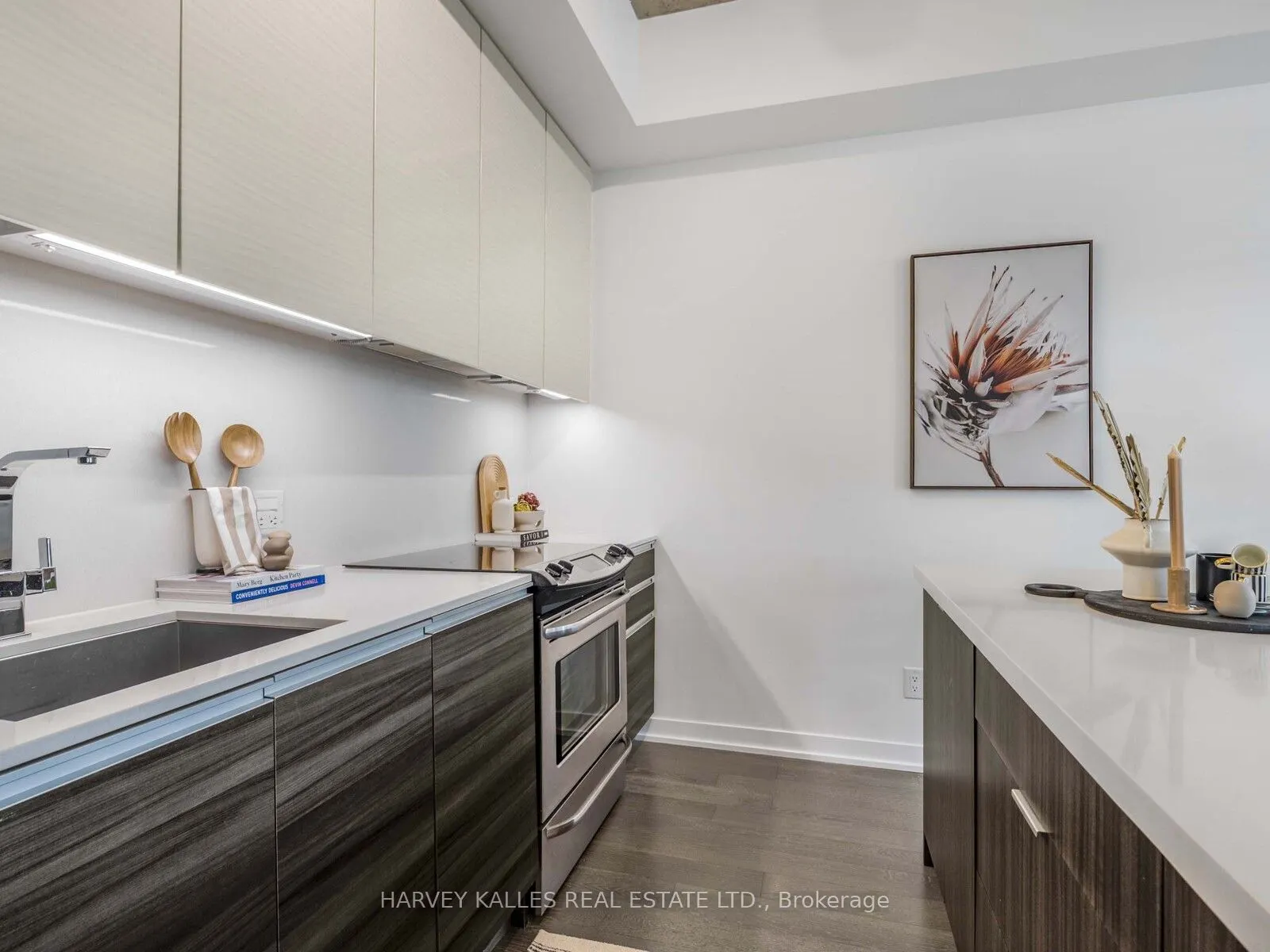 8 Gladstone Avenue