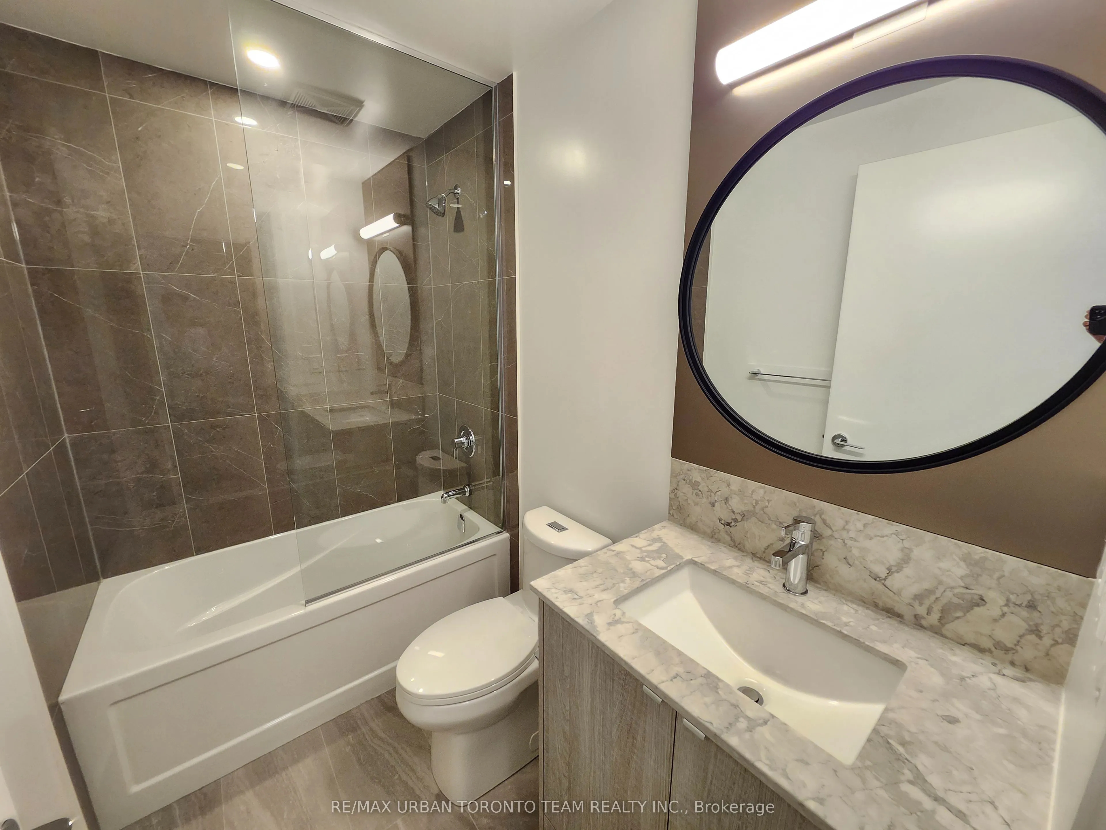 771 Yonge Street, #2803