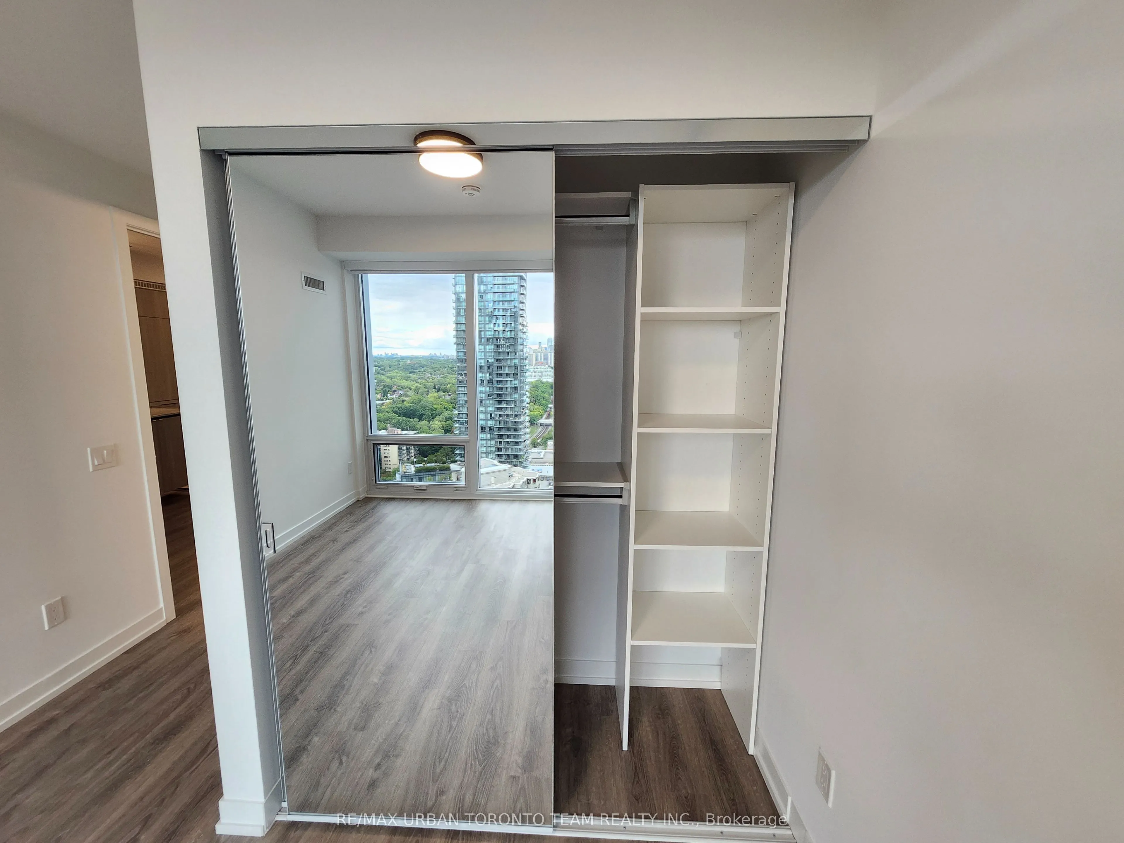 771 Yonge Street, #2803