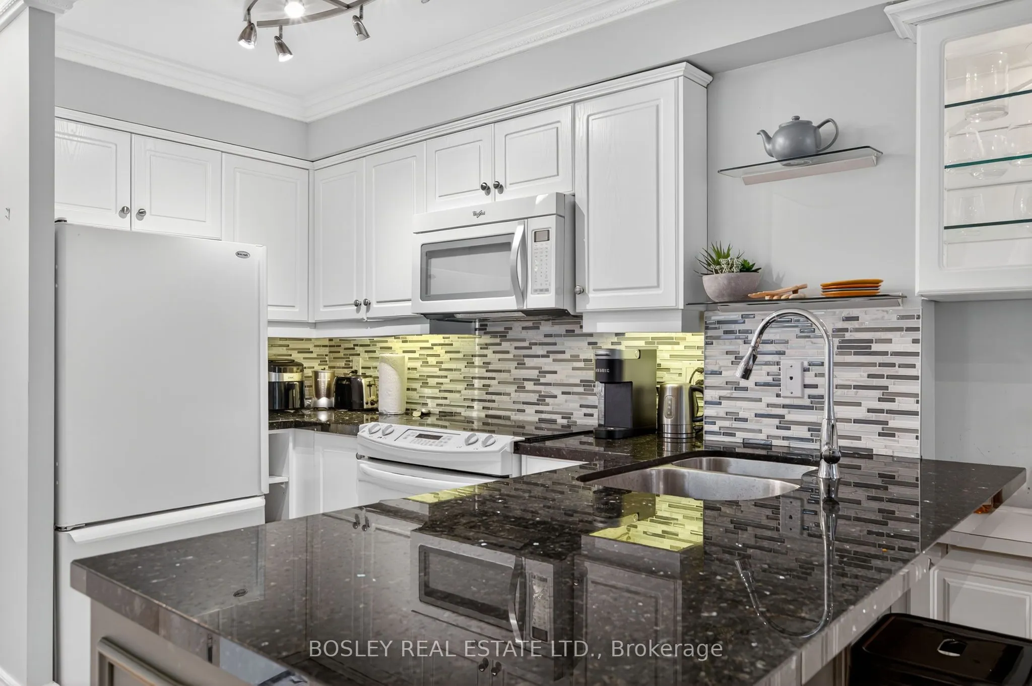 12 Sudbury Street, #2212