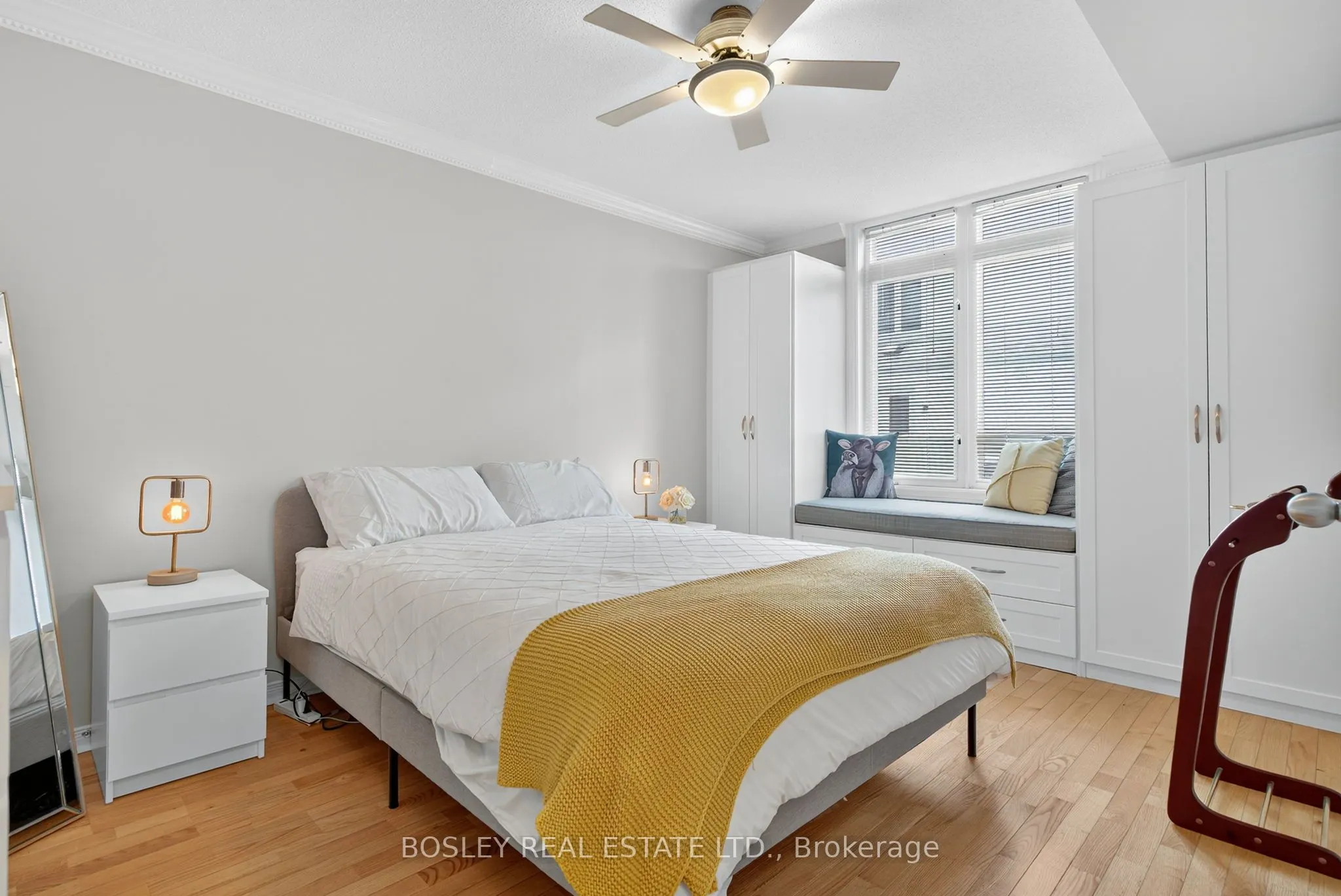 12 Sudbury Street, #2212