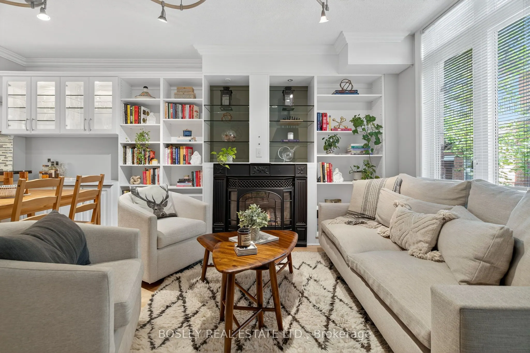 12 Sudbury Street, #2212