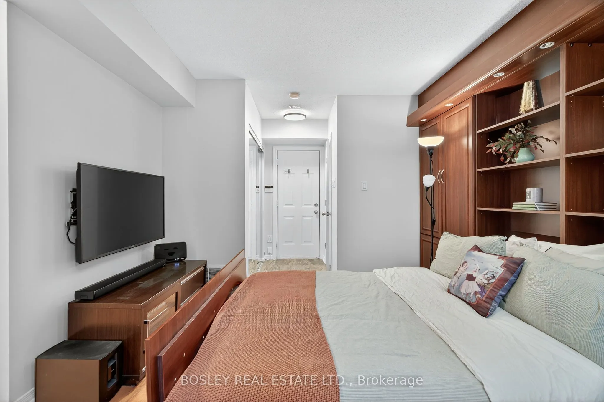 12 Sudbury Street, #2212