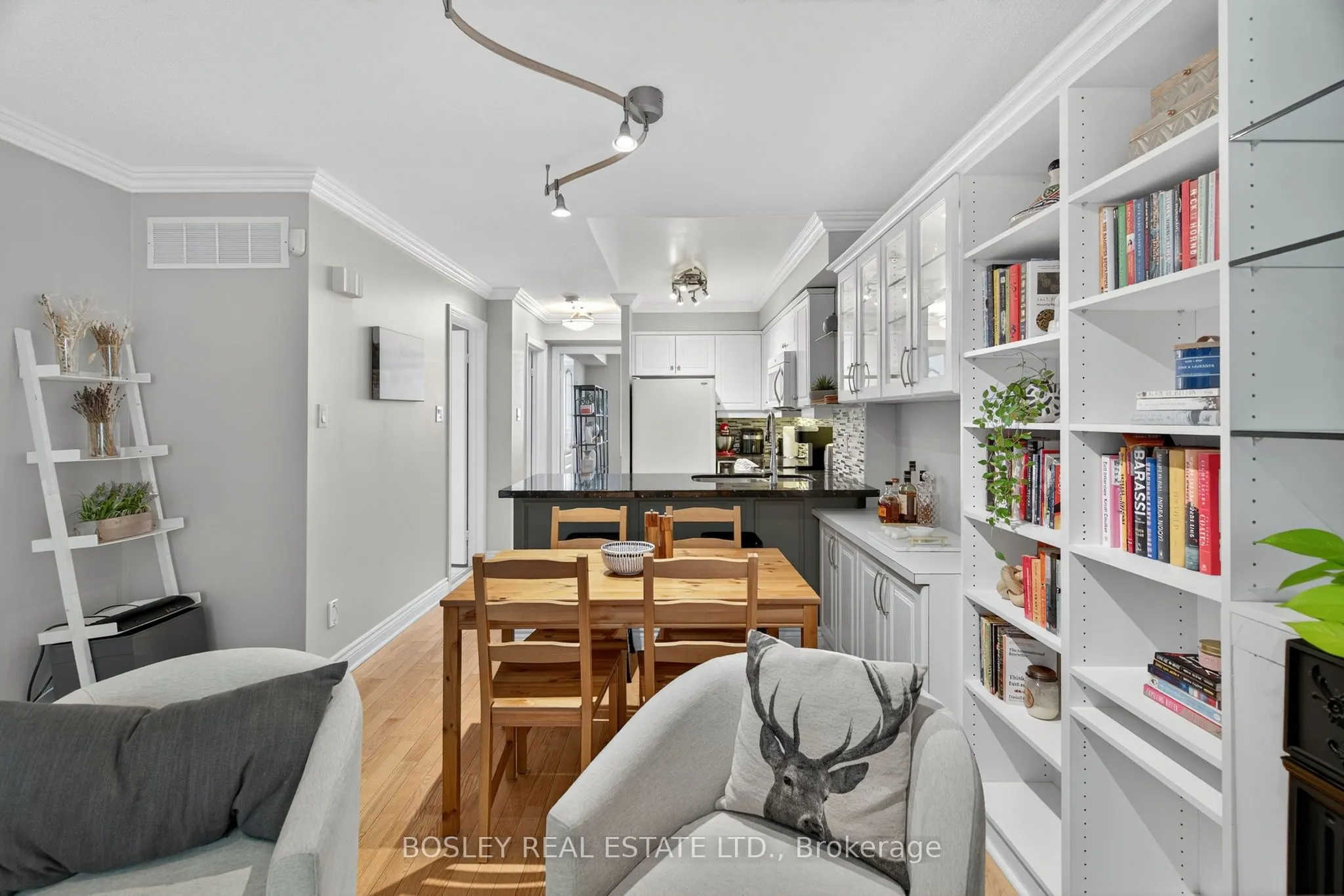 12 Sudbury Street, #2212