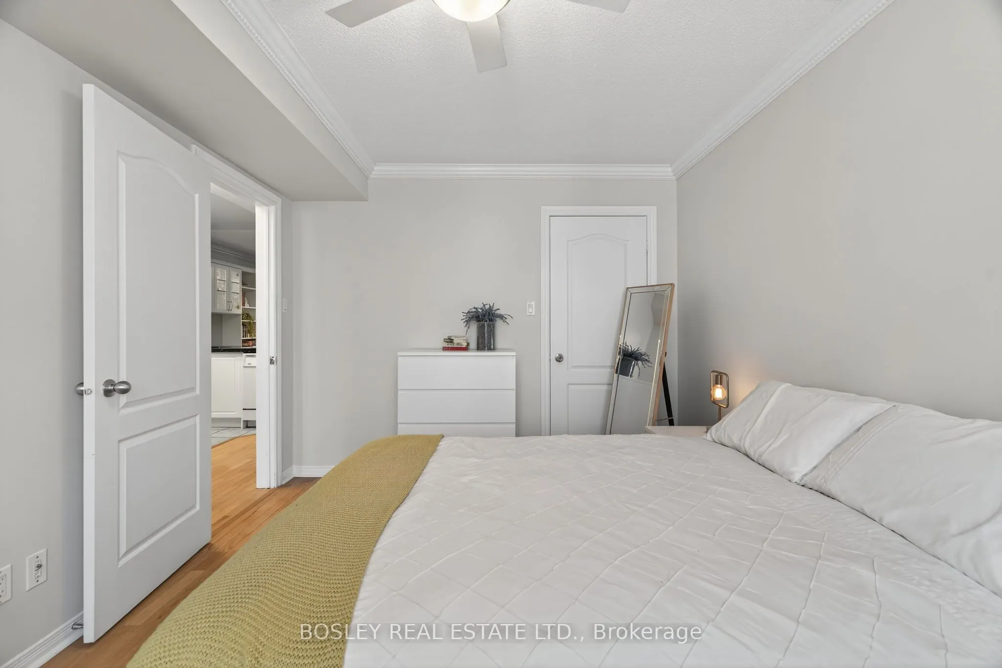 12 Sudbury Street, #2212