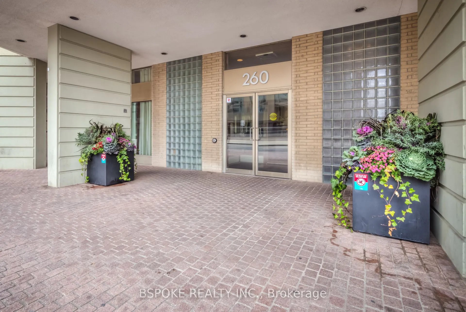 260 Queens Quay W, #804