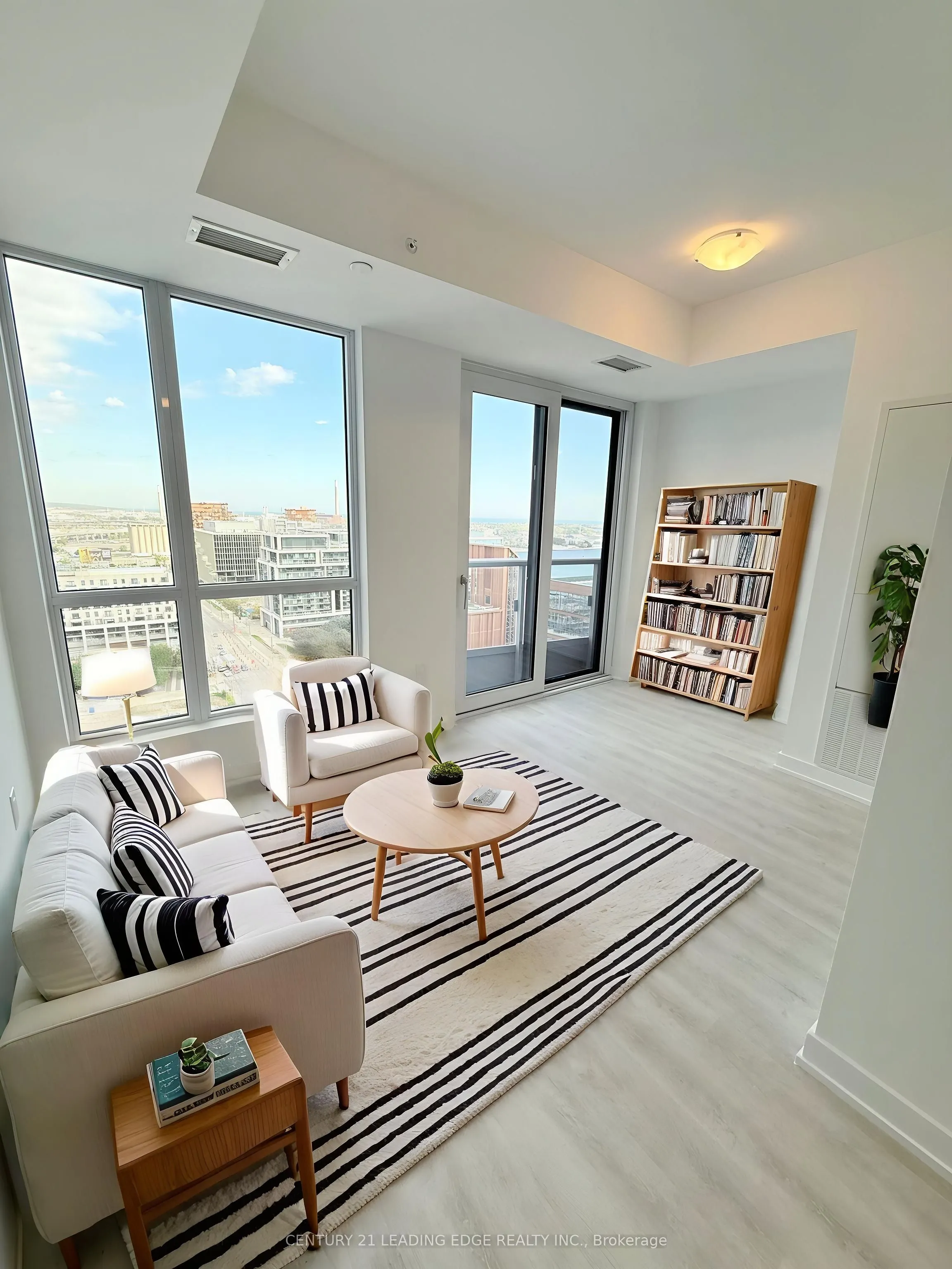 15 Richardson Street, #1911