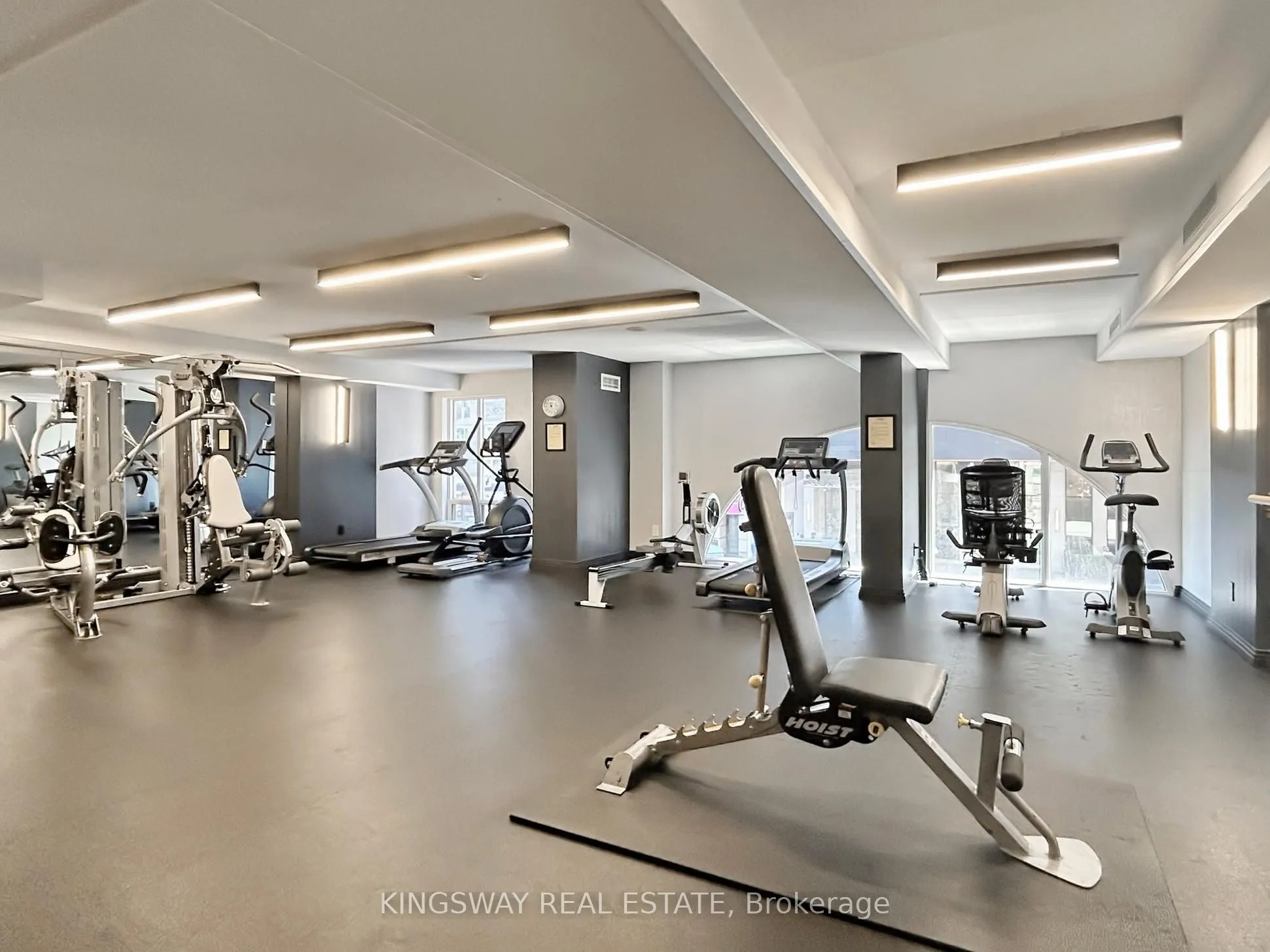 388 Bloor Street E, #1607