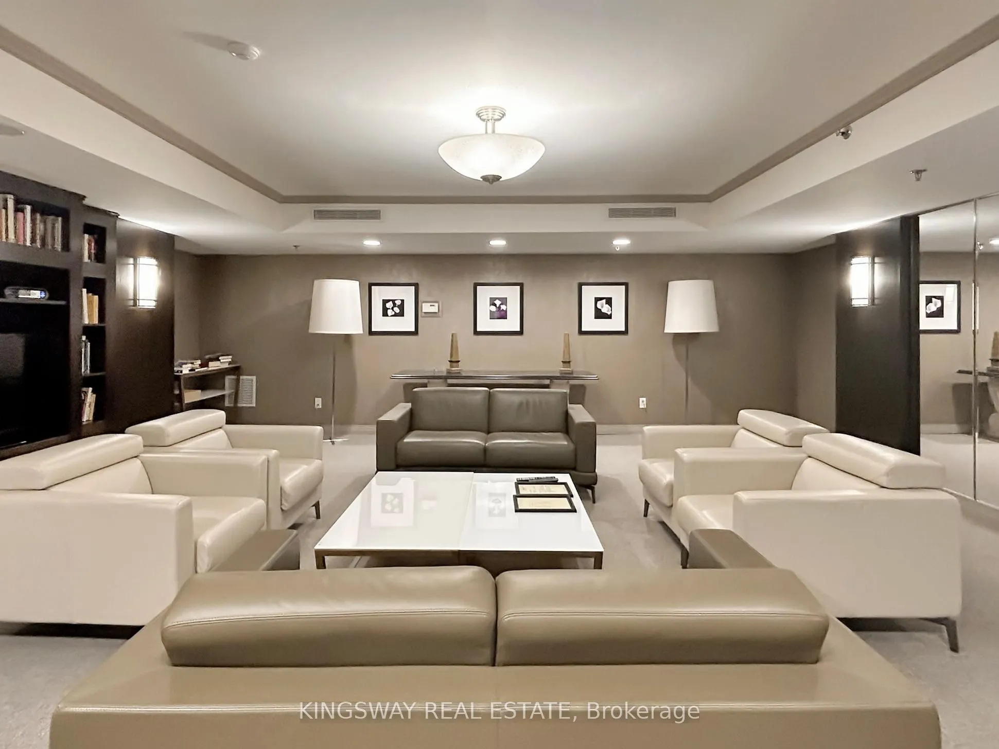 388 Bloor Street E, #1607