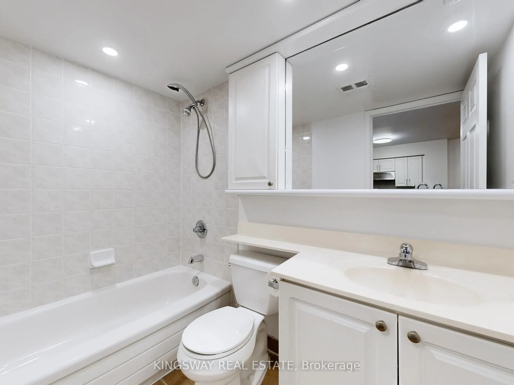 388 Bloor Street E, #1607