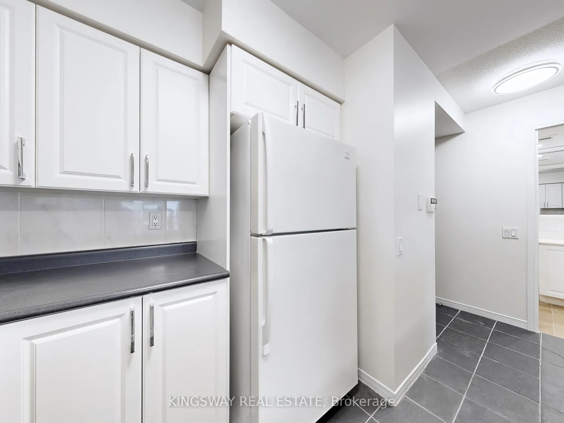 388 Bloor Street E, #1607