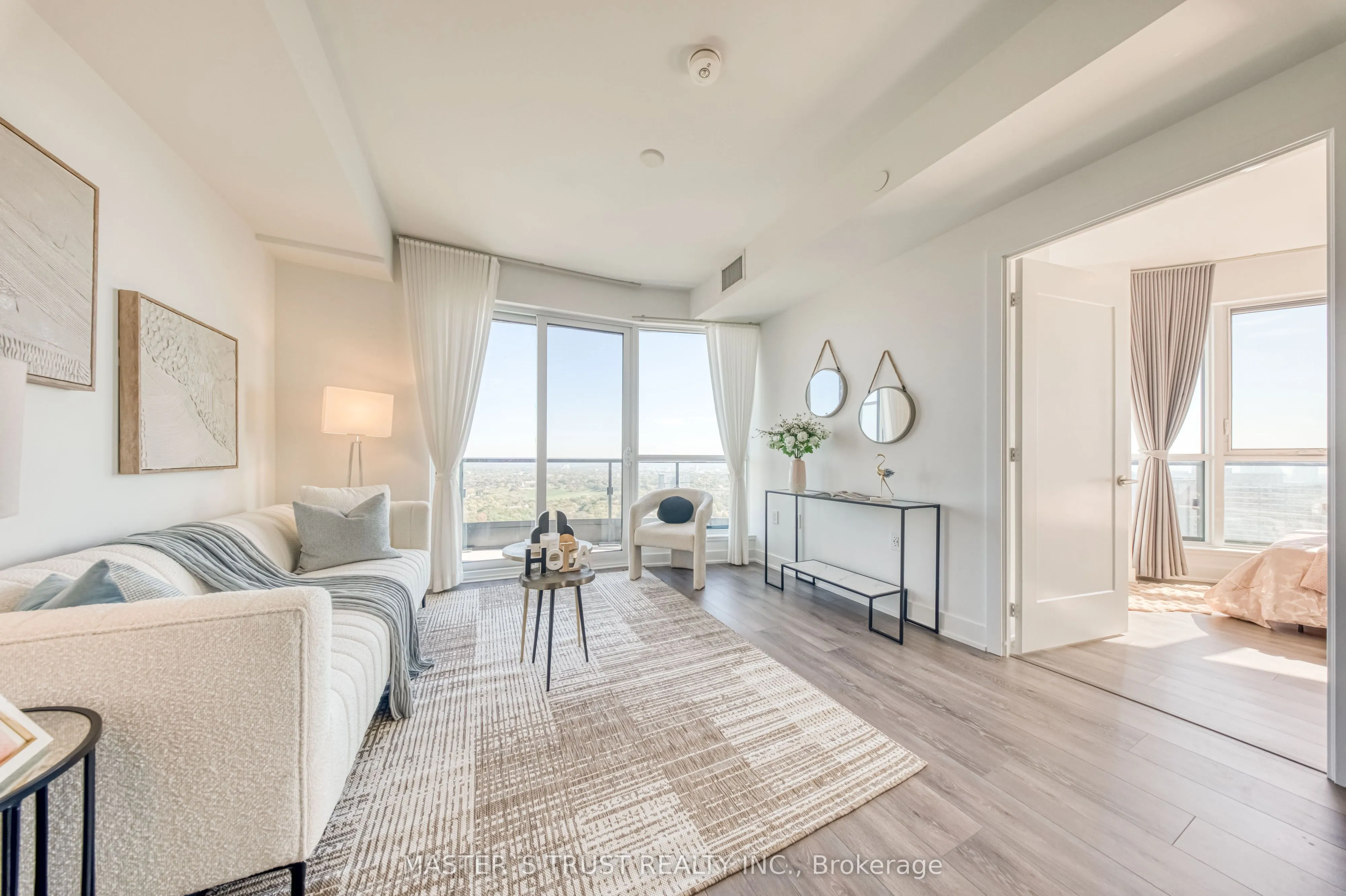 585 Bloor Street E, #3218