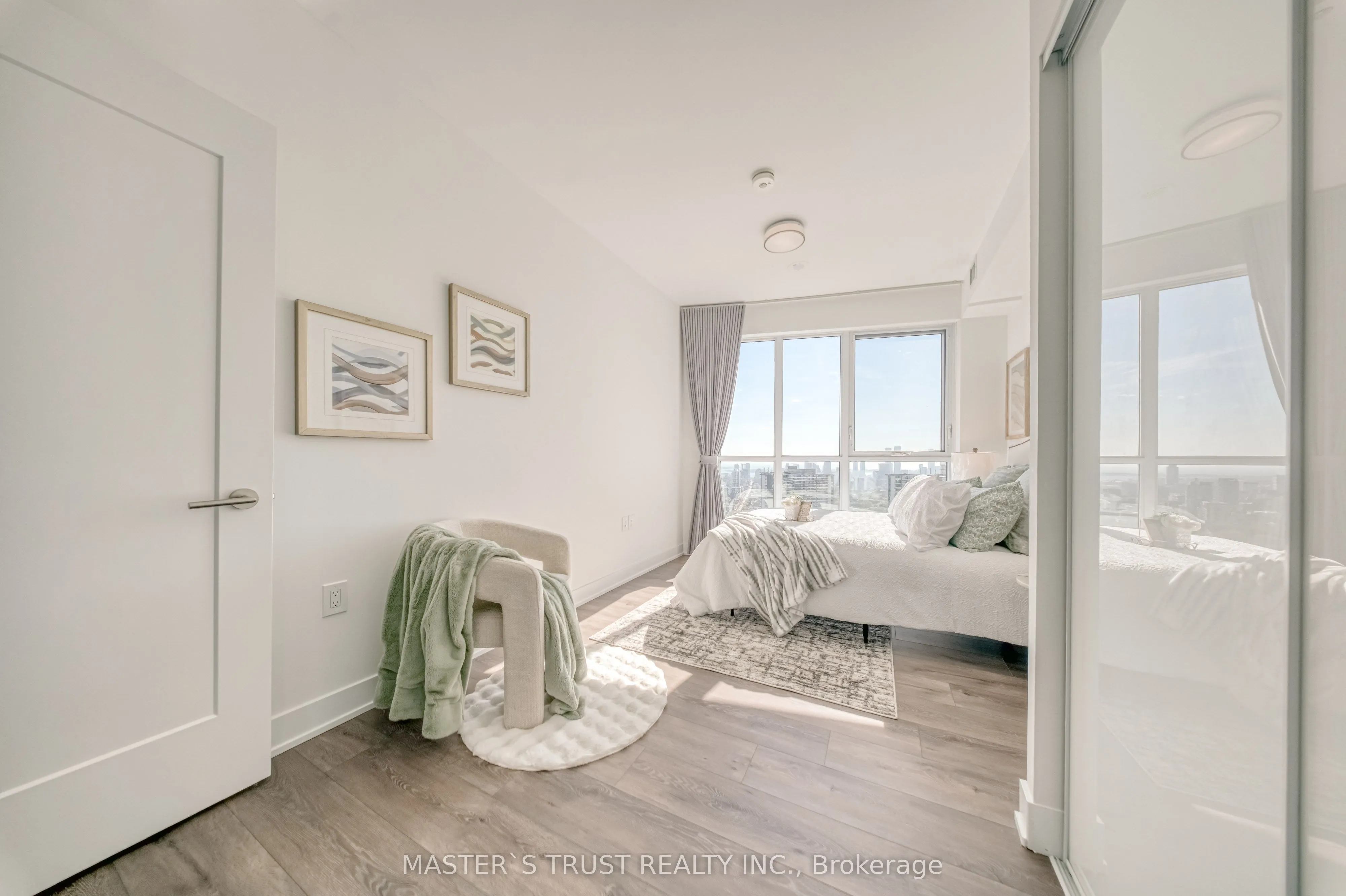 585 Bloor Street E, #3218