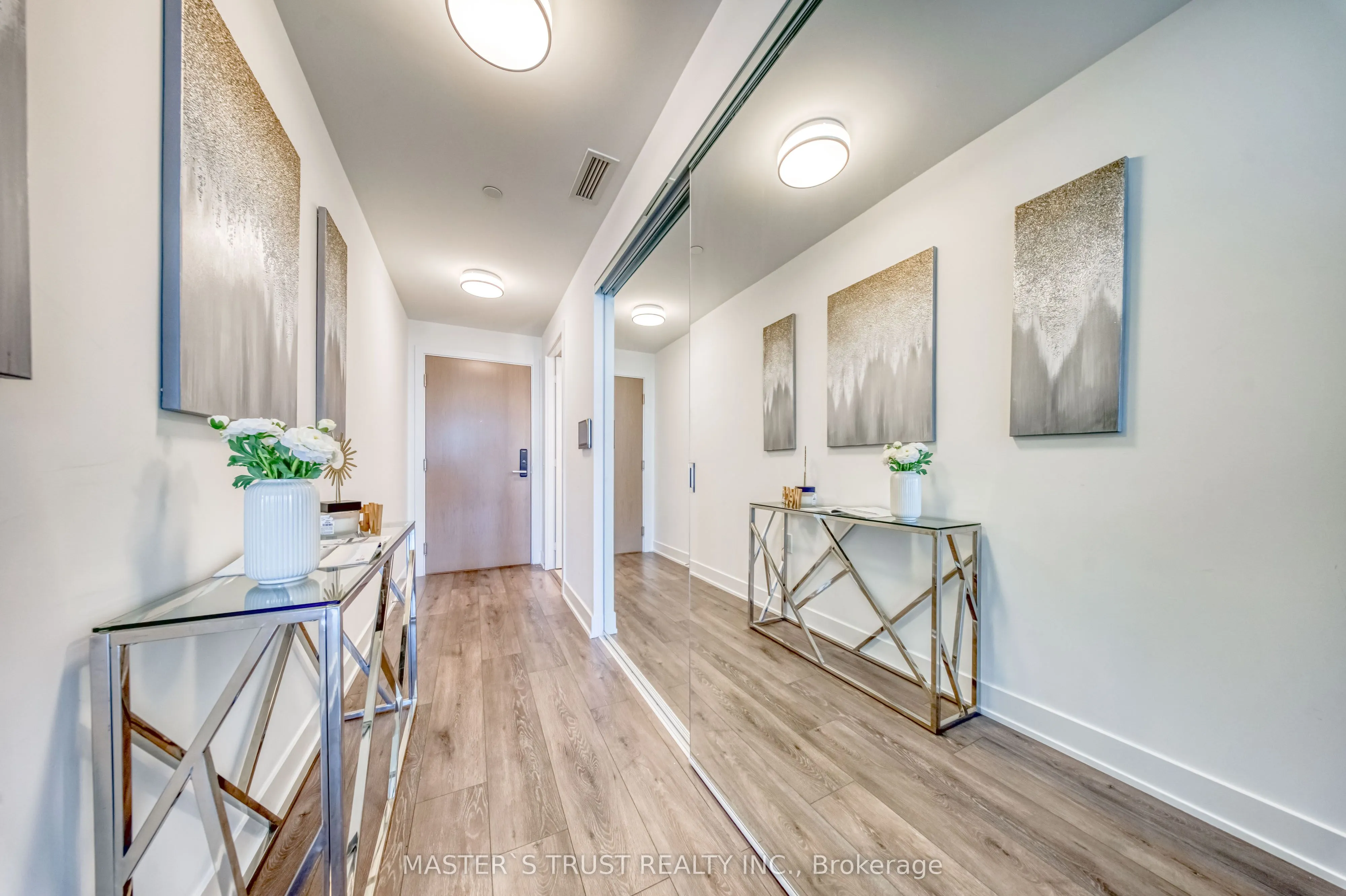 585 Bloor Street E, #3218