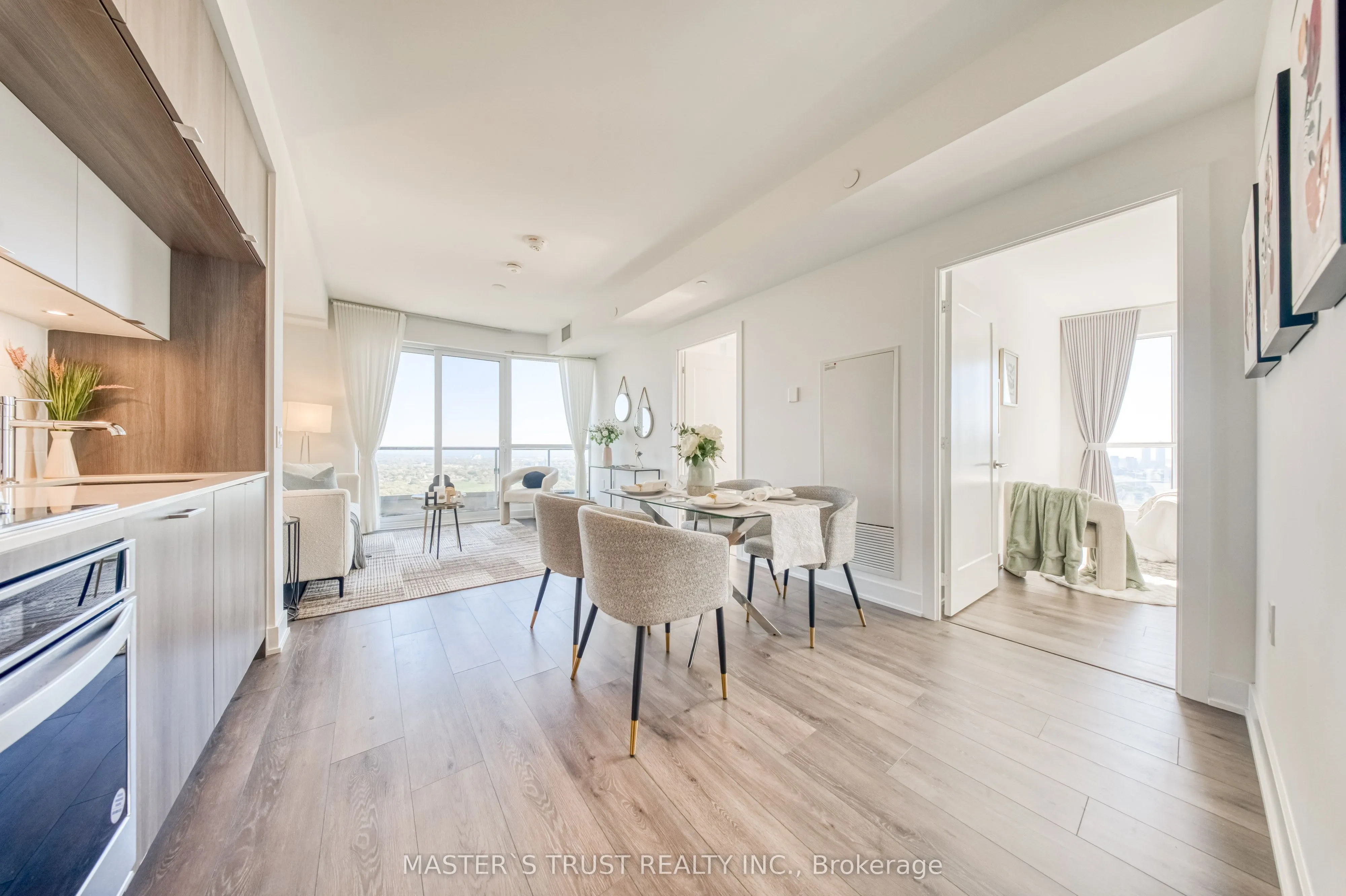 585 Bloor Street E, #3218