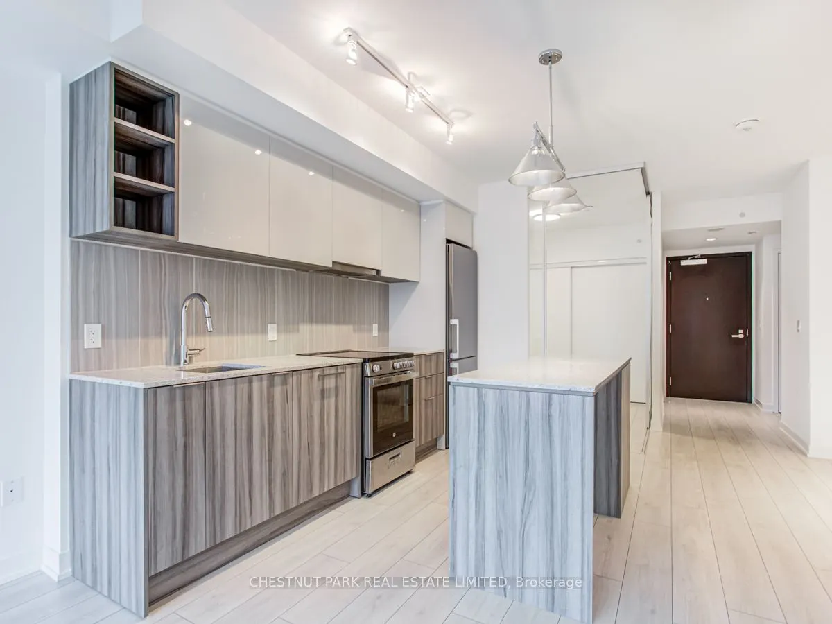 31 Tippett Road, #553