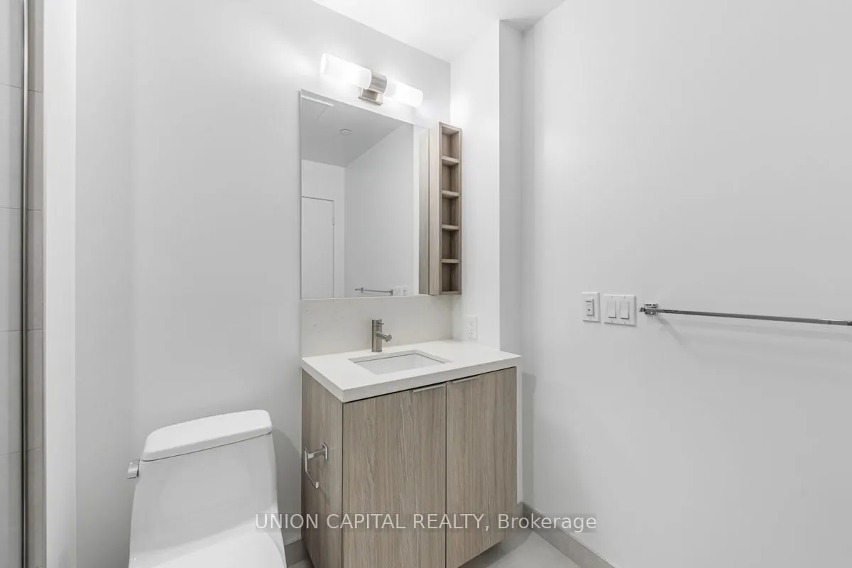 2020 Bathurst Street, #901
