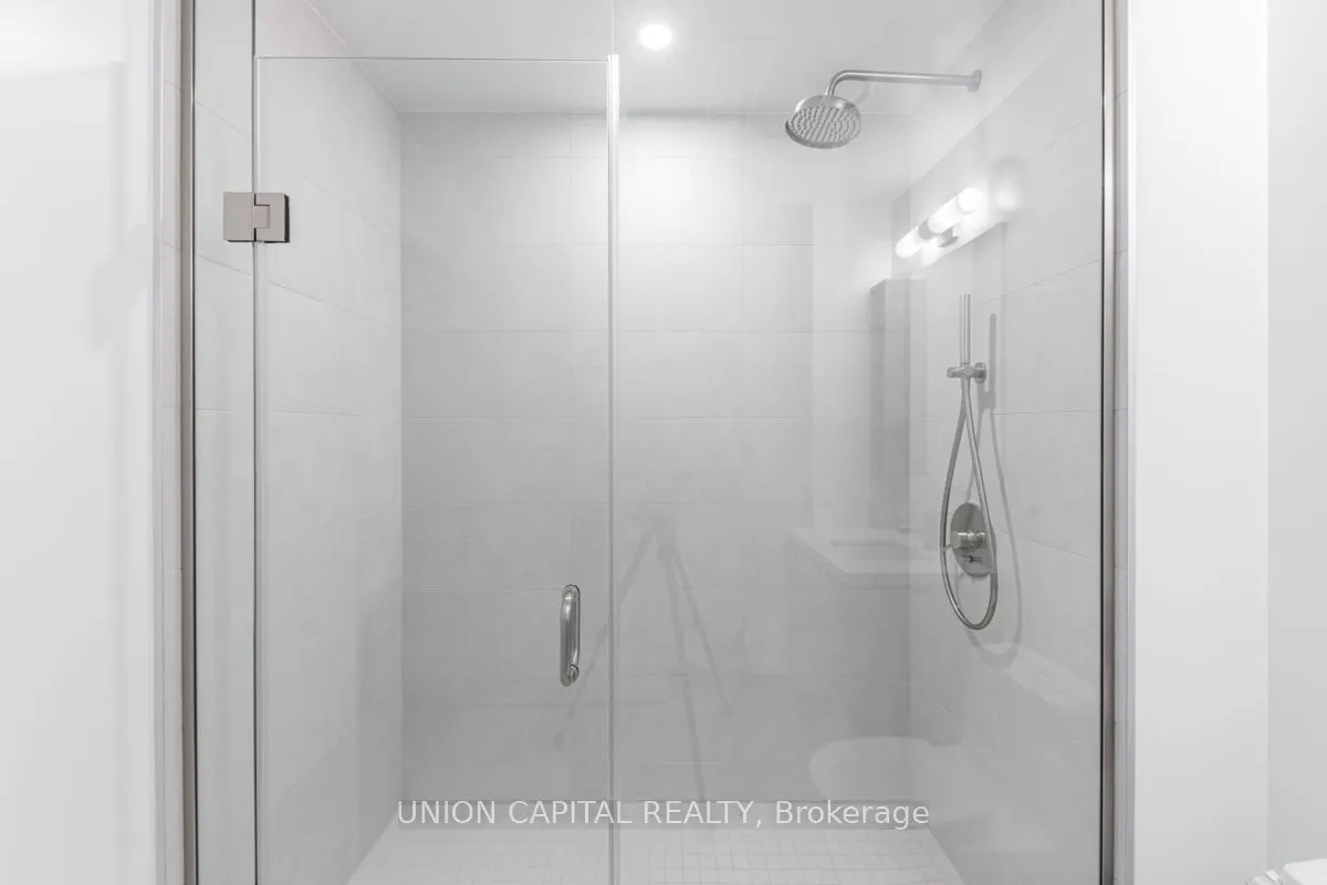 2020 Bathurst Street, #901
