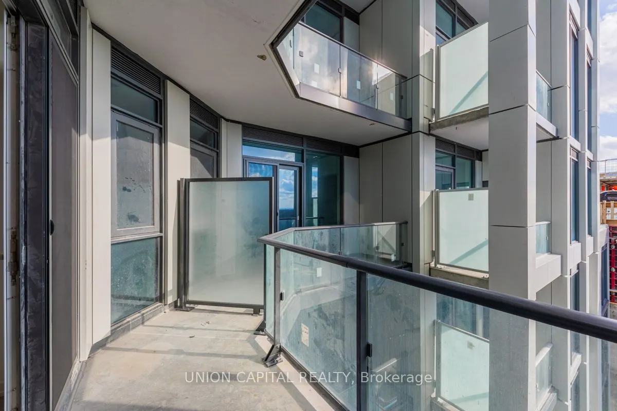 2020 Bathurst Street, #901