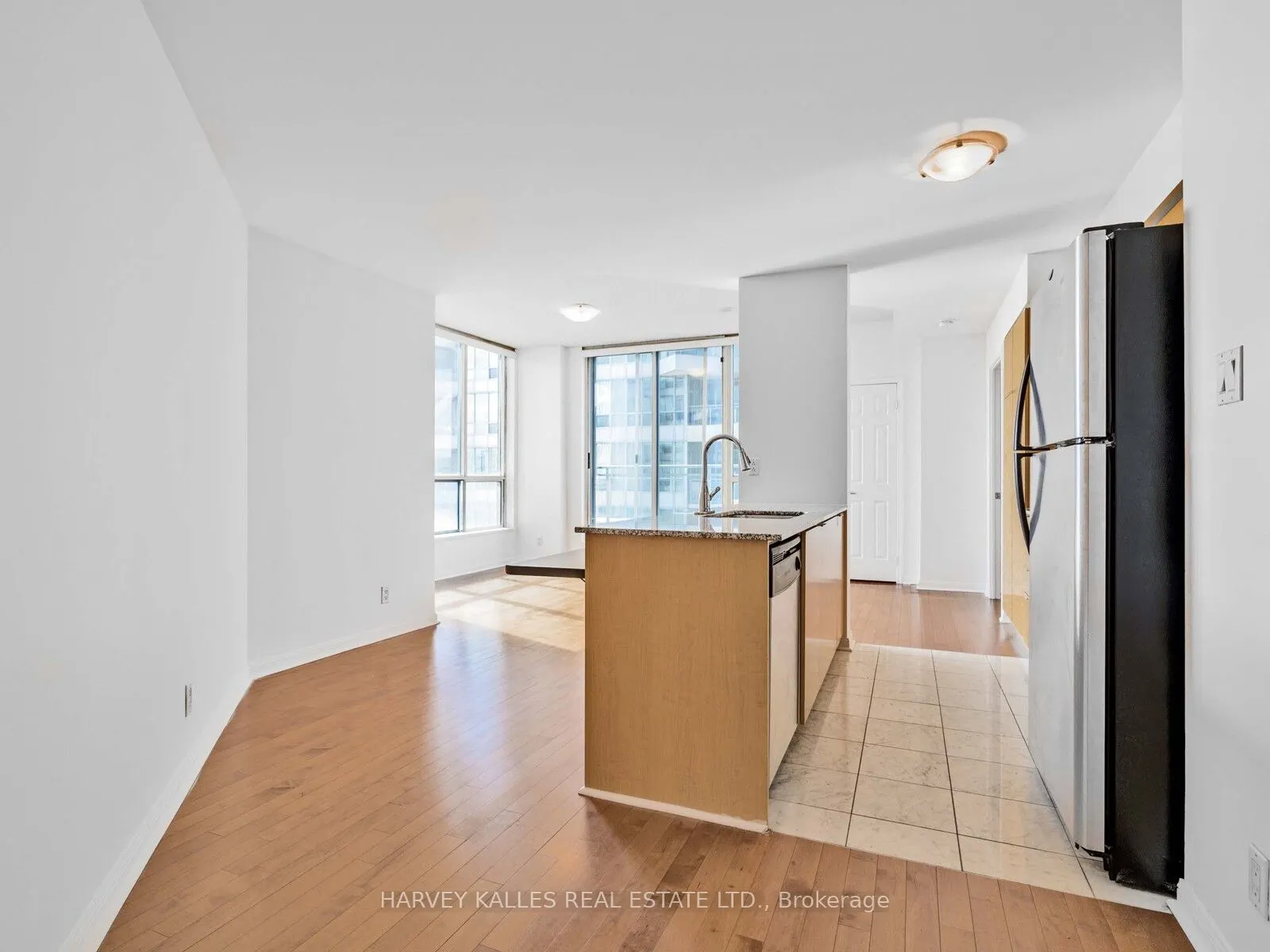 228 Queens Quay W, #1115