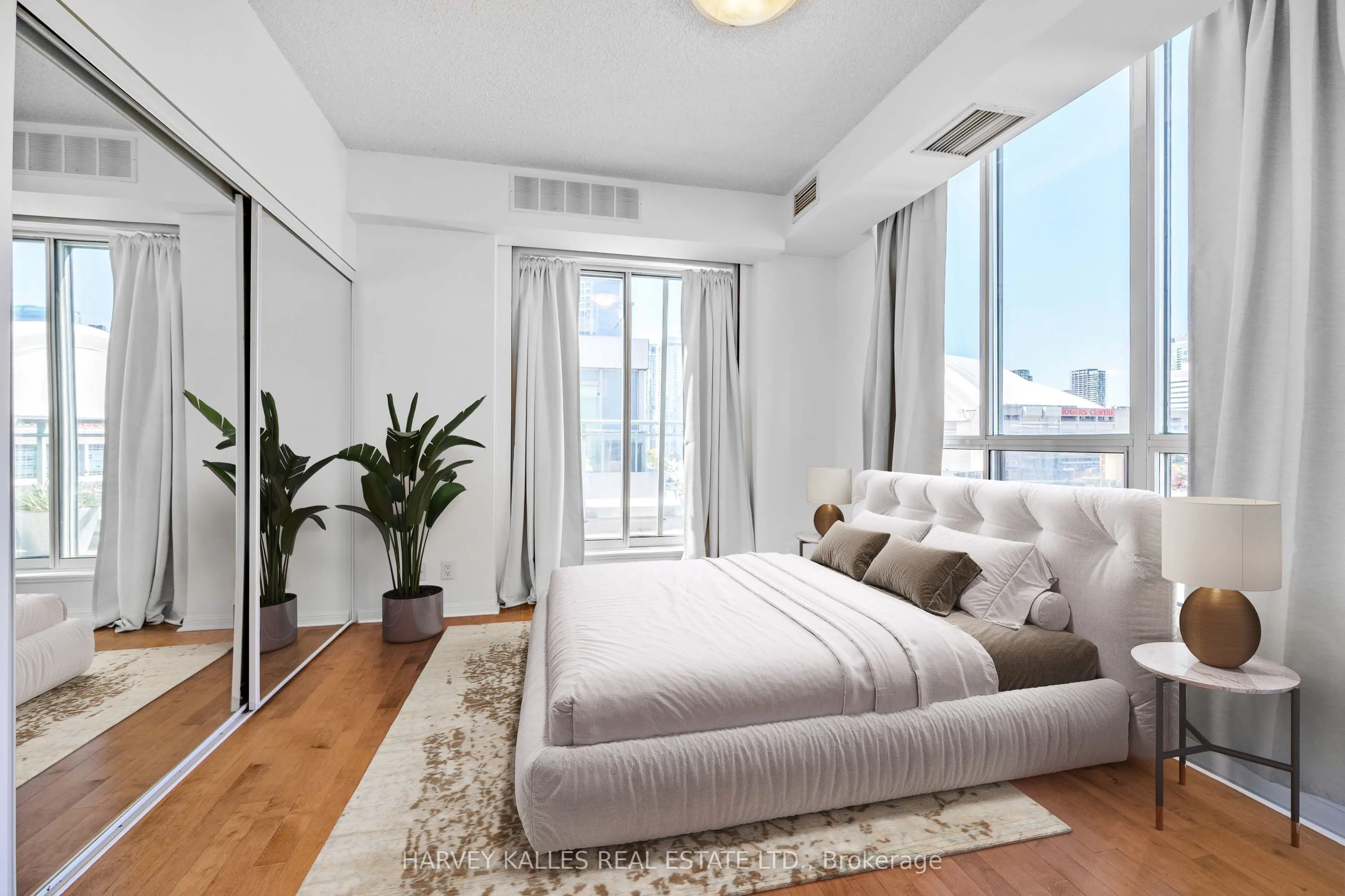 228 Queens Quay W, #1115