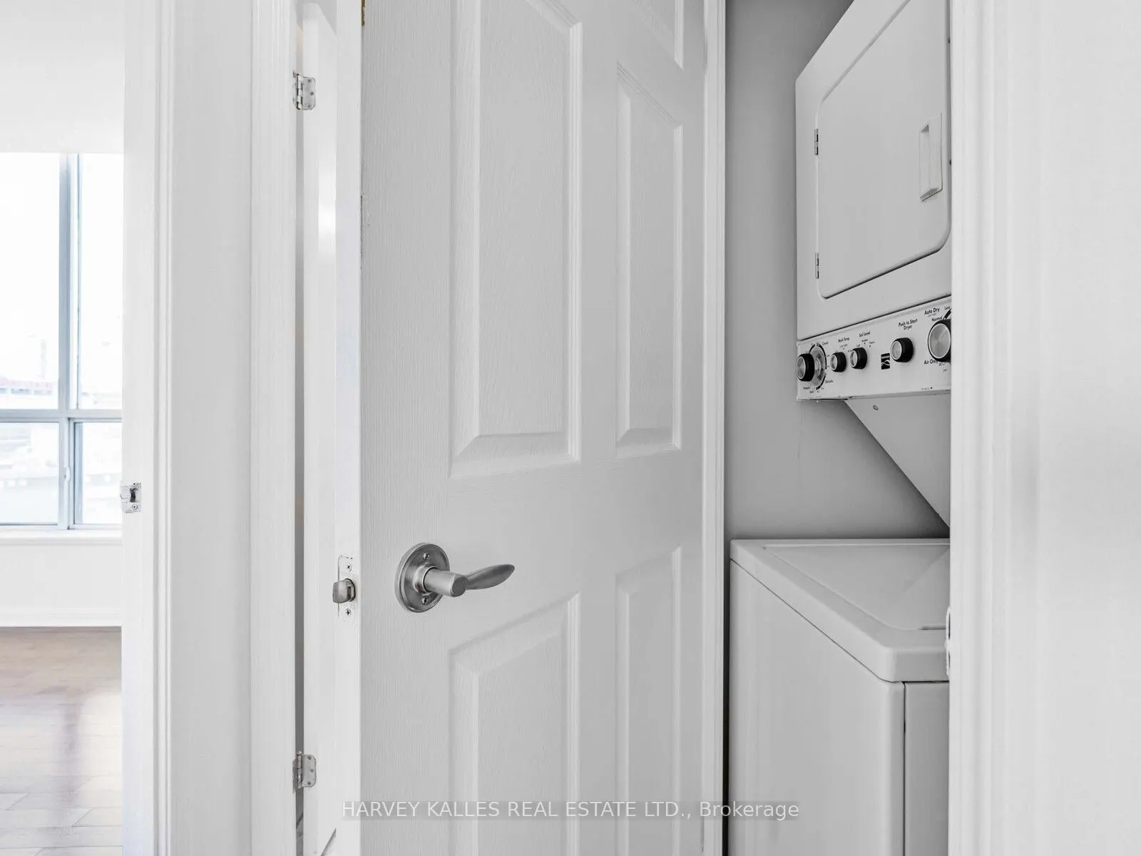 228 Queens Quay W, #1115