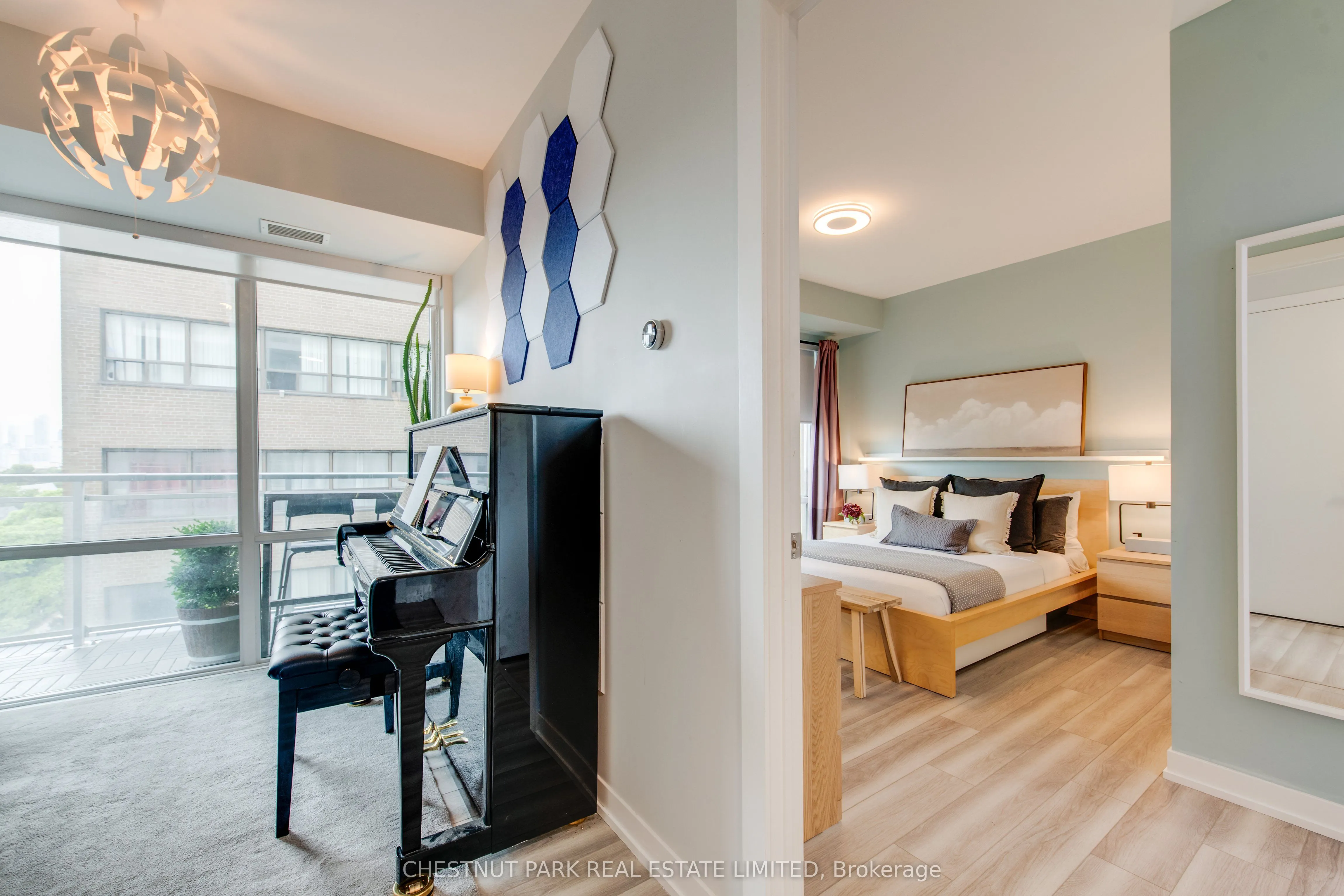 223 St. Clair Avenue W, #614