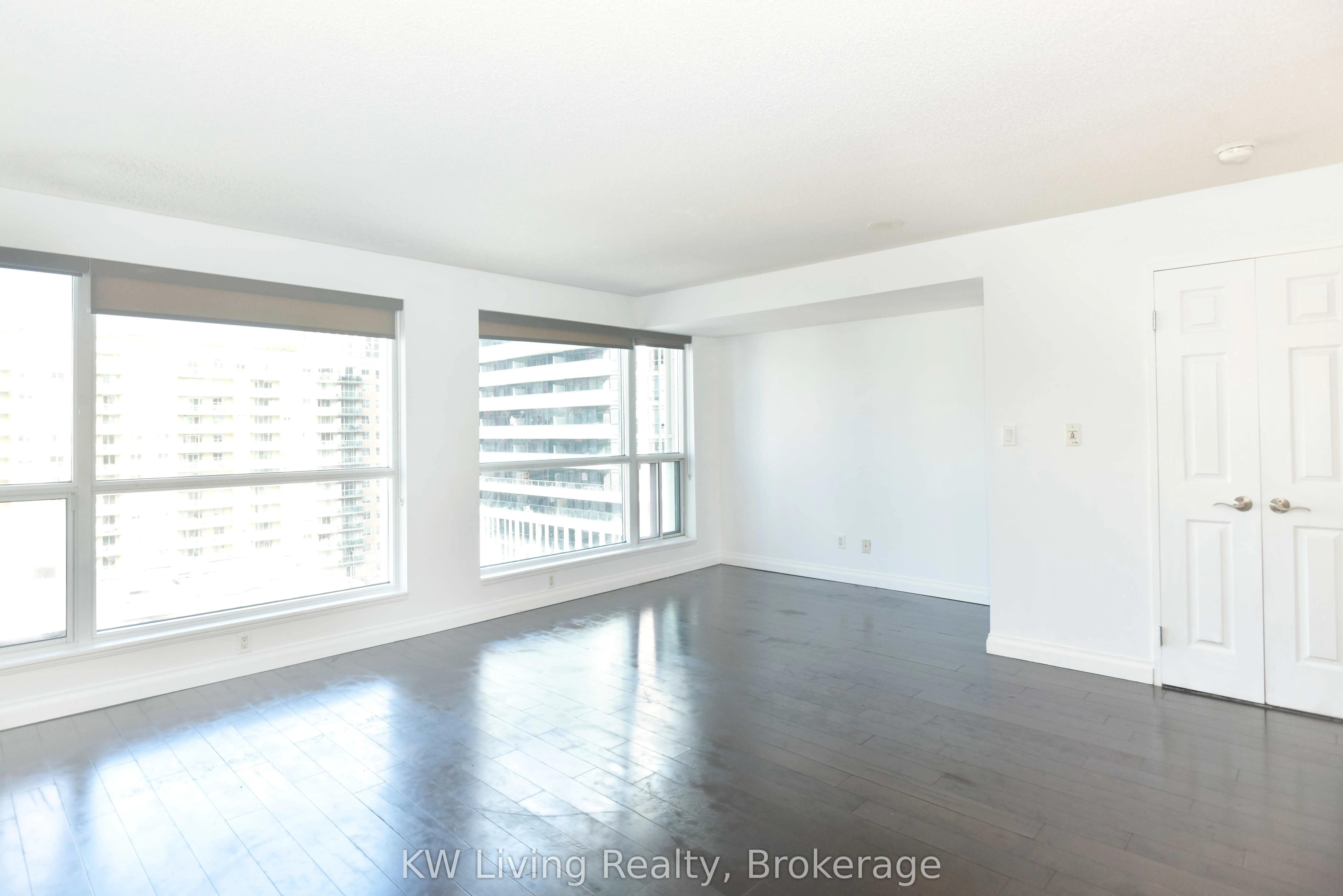 230 King Street E, #1120