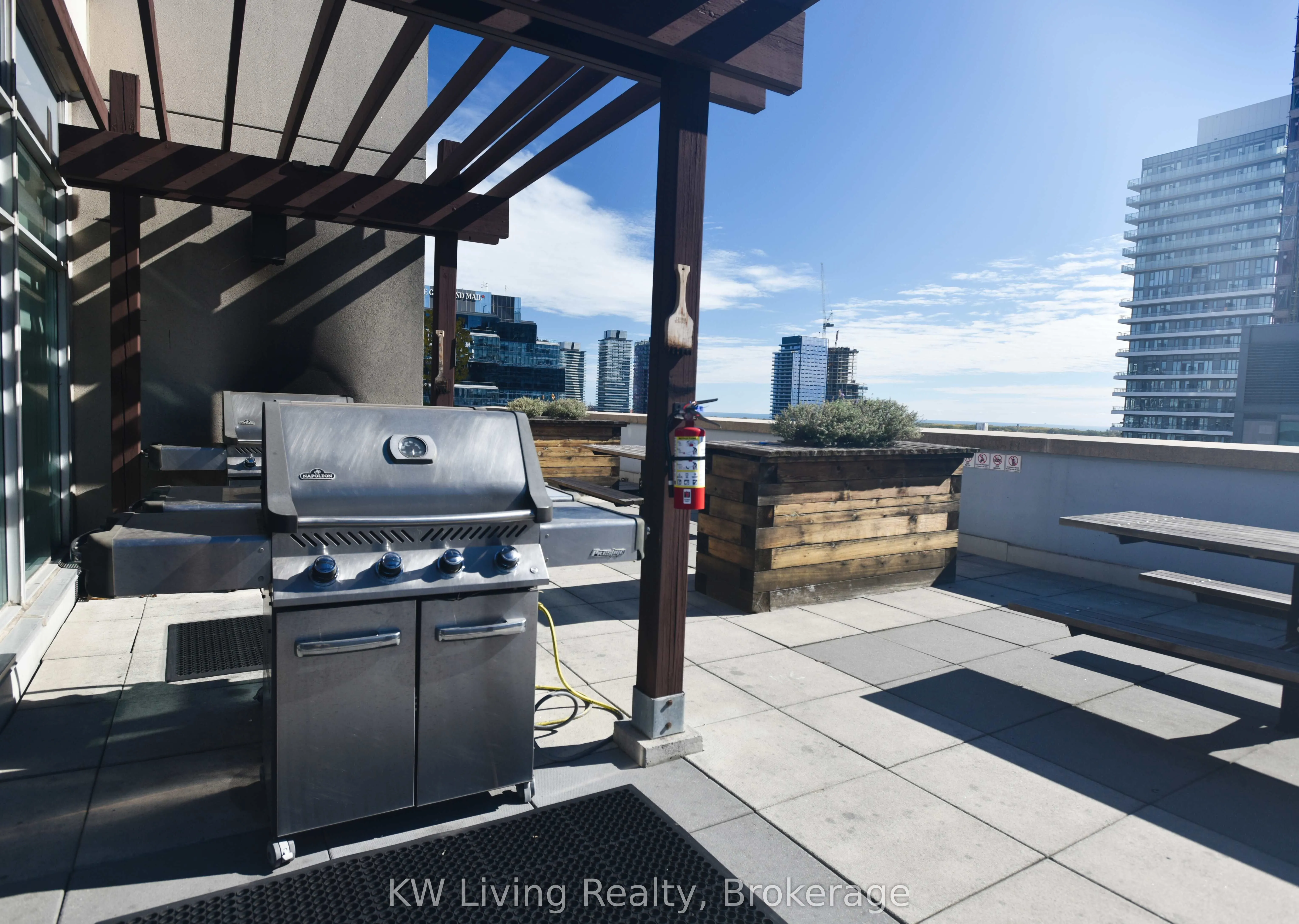 230 King Street E, #1120
