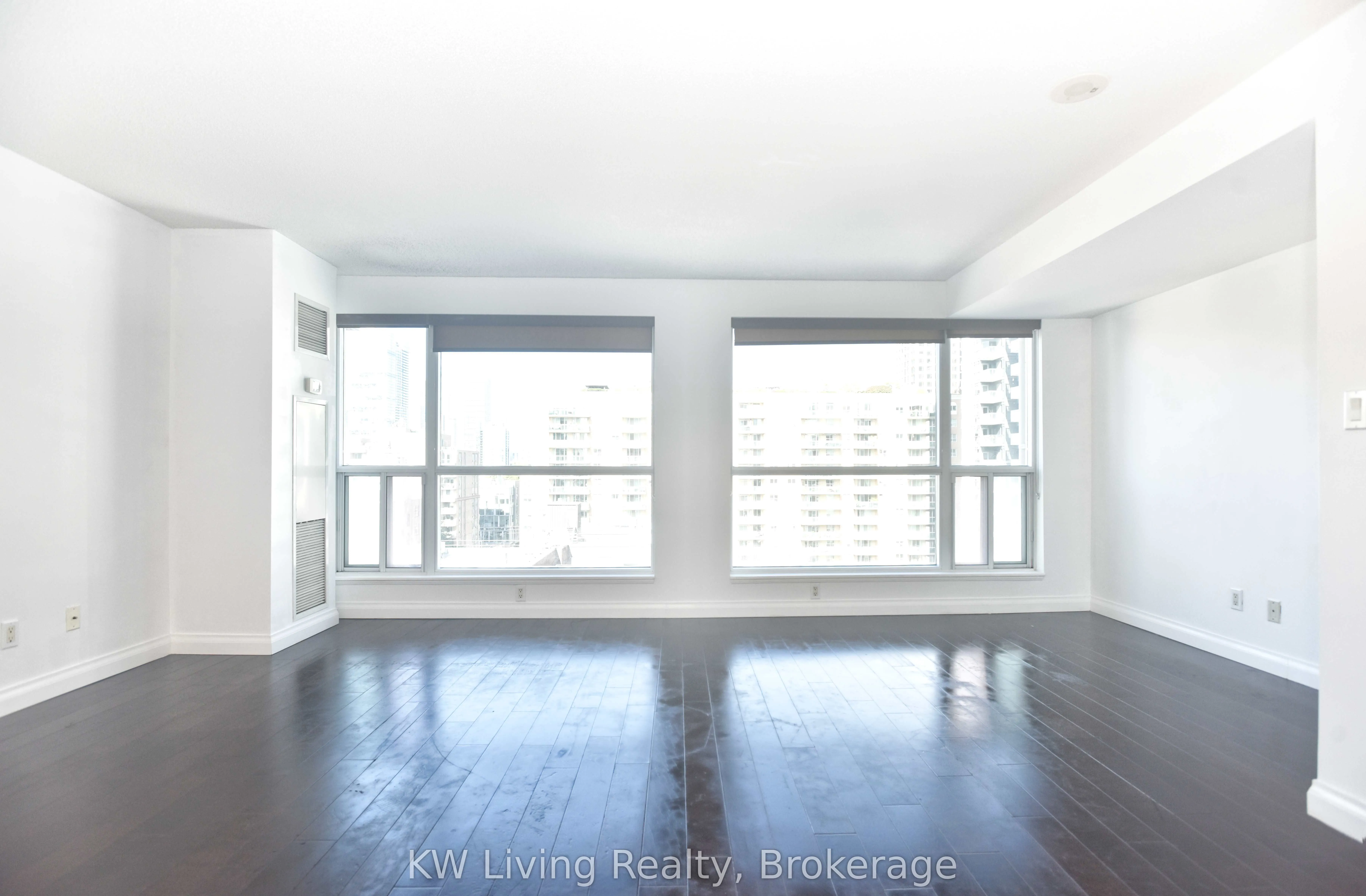 230 King Street E, #1120