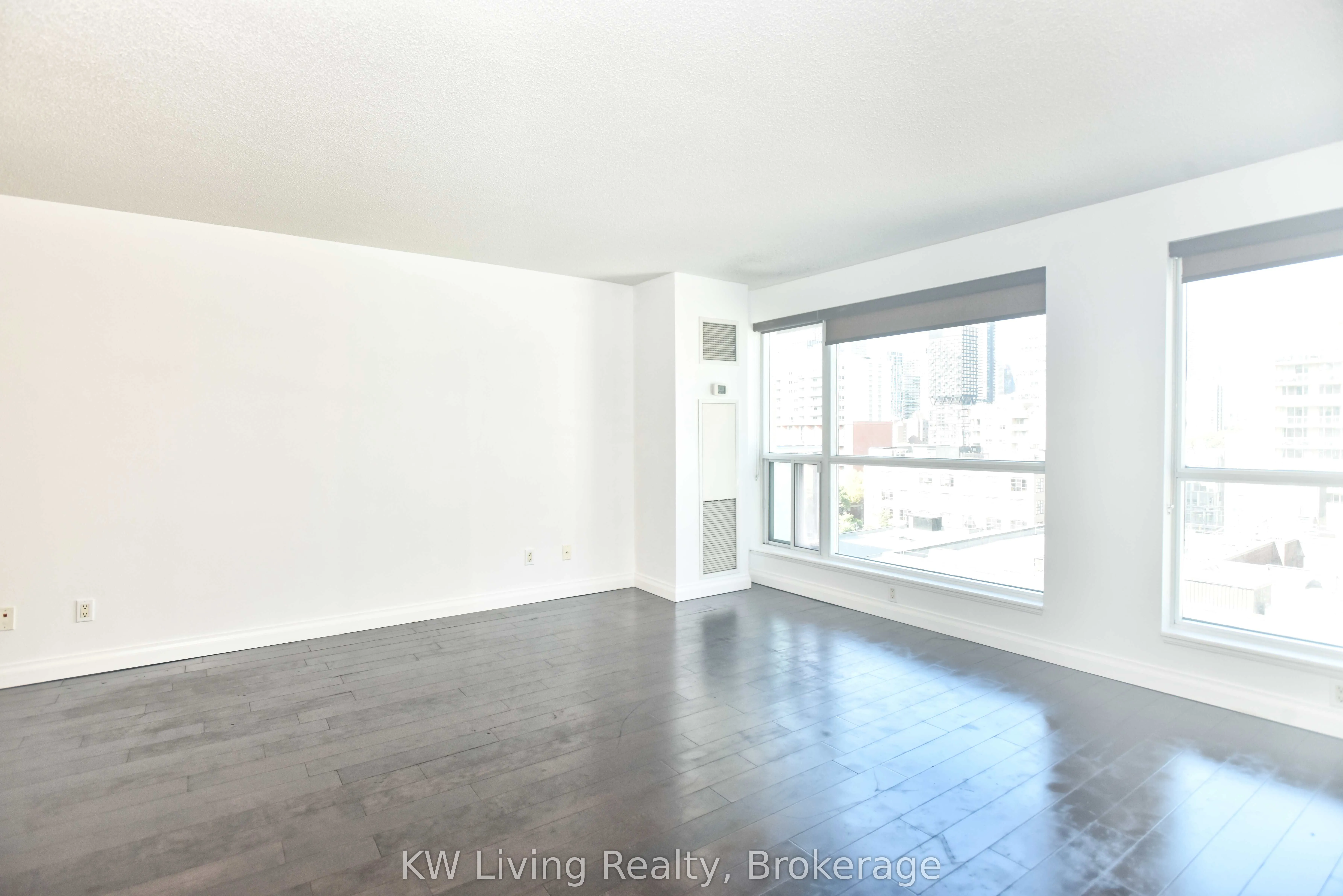 230 King Street E, #1120