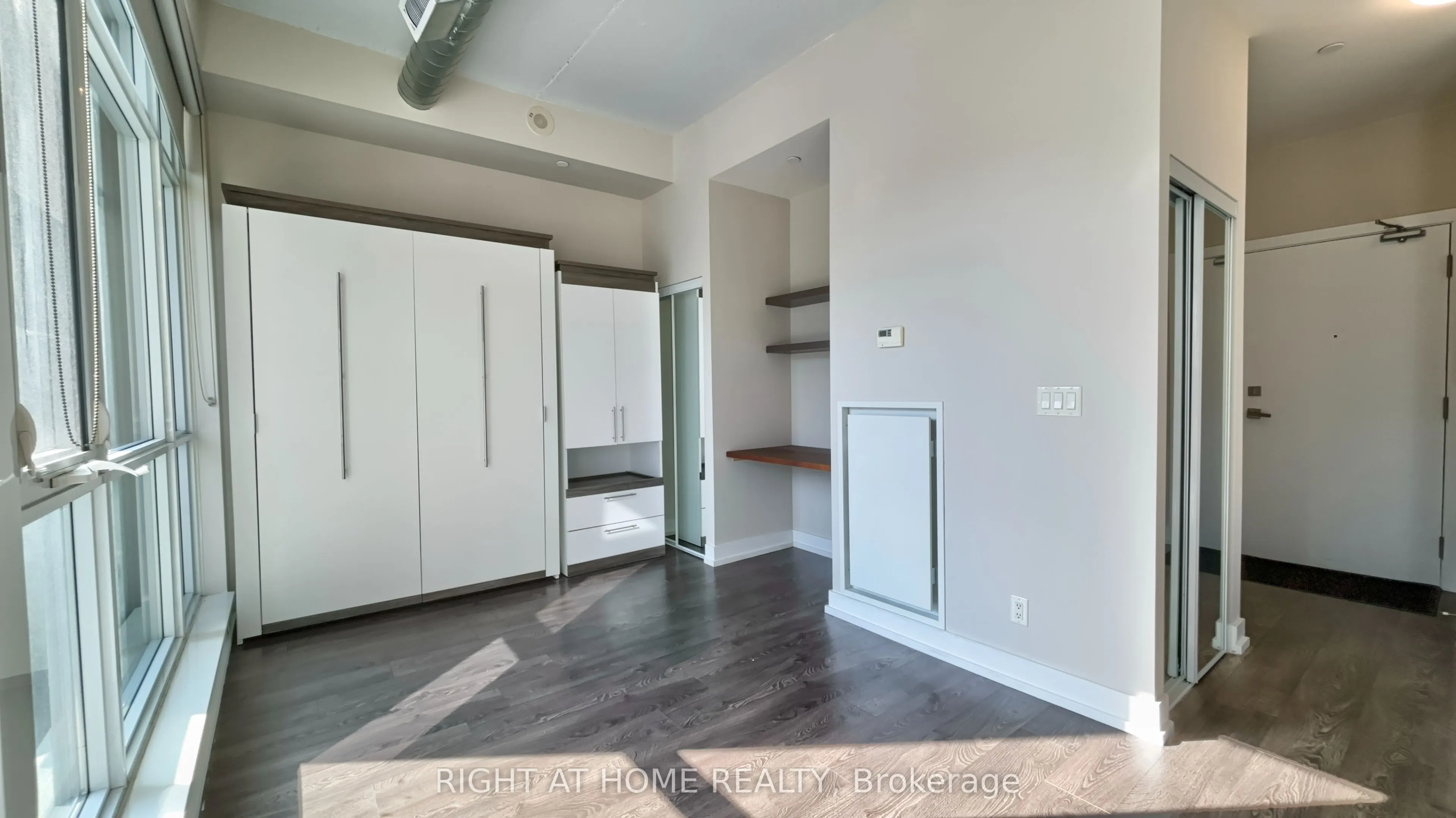 75 The Donway W, #505