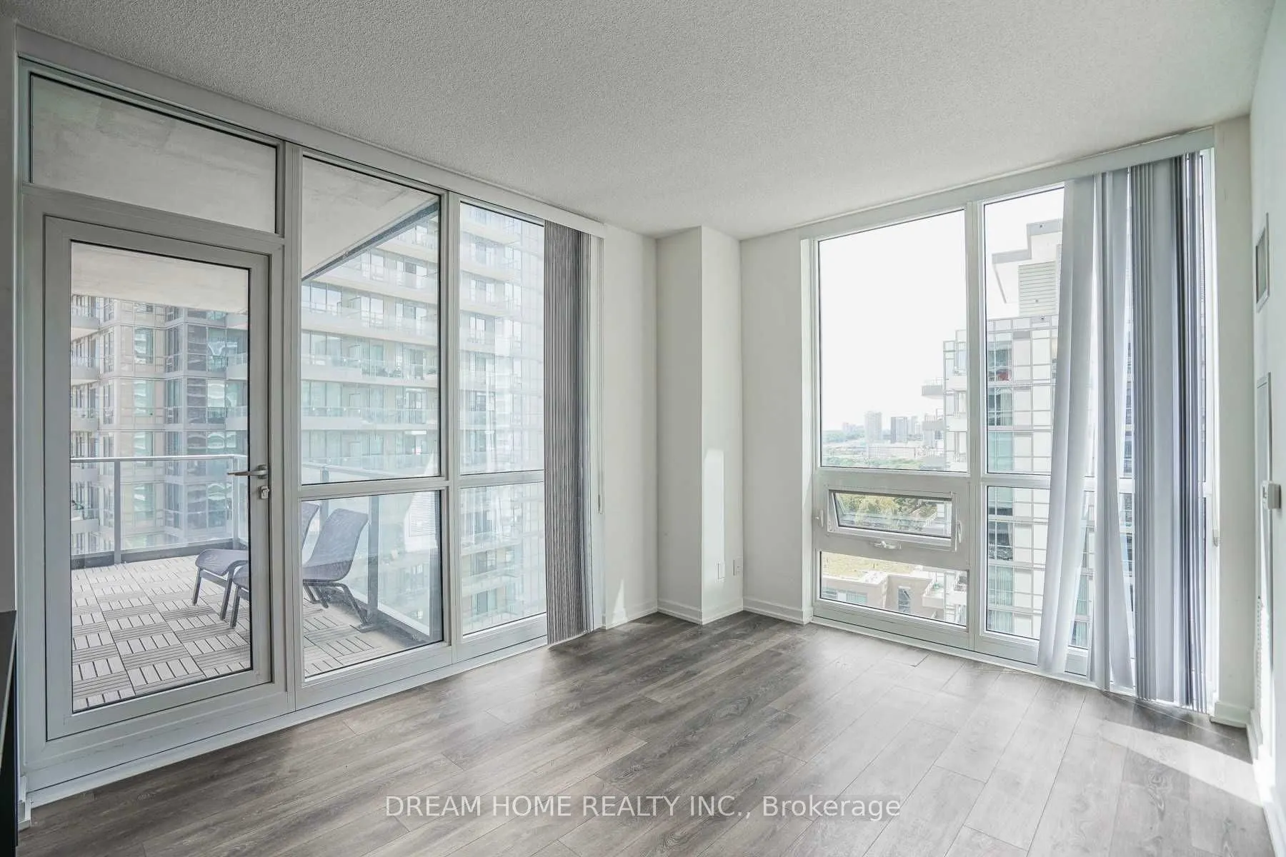 56 Forest Manor Road, #1104
