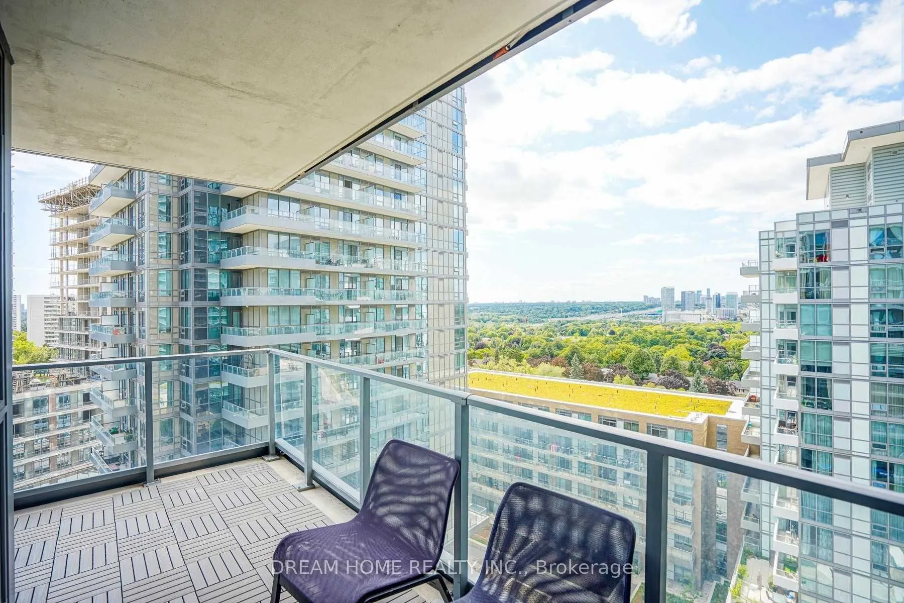 56 Forest Manor Road, #1104