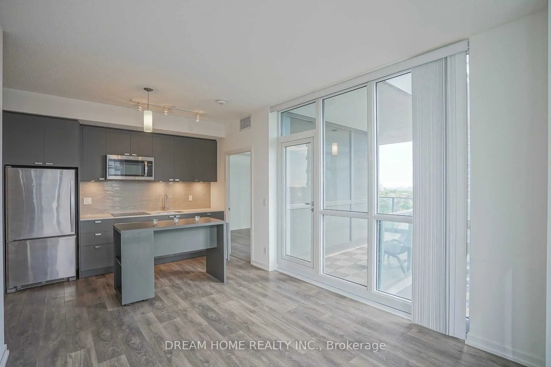 56 Forest Manor Road, #1104