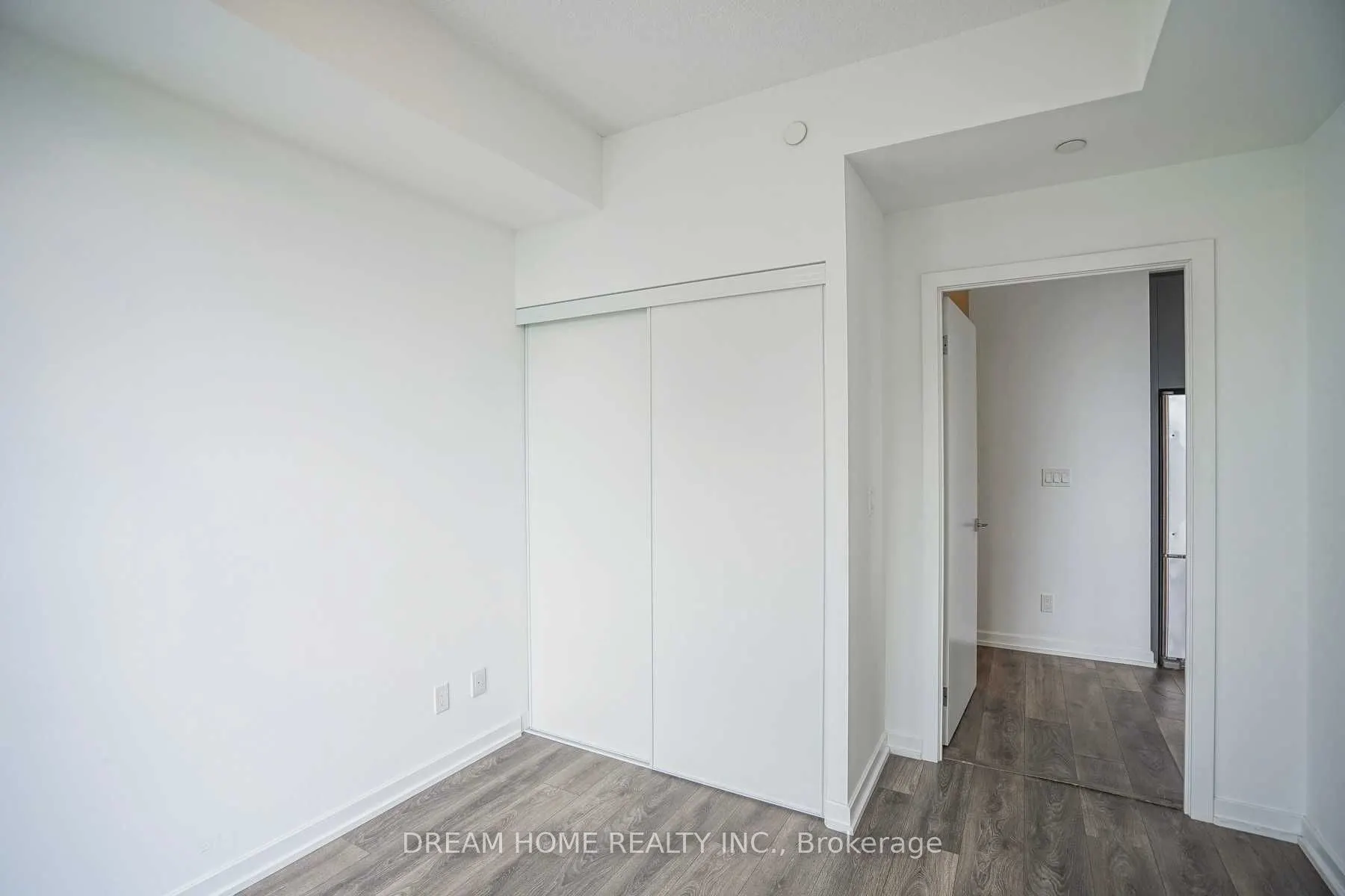56 Forest Manor Road, #1104