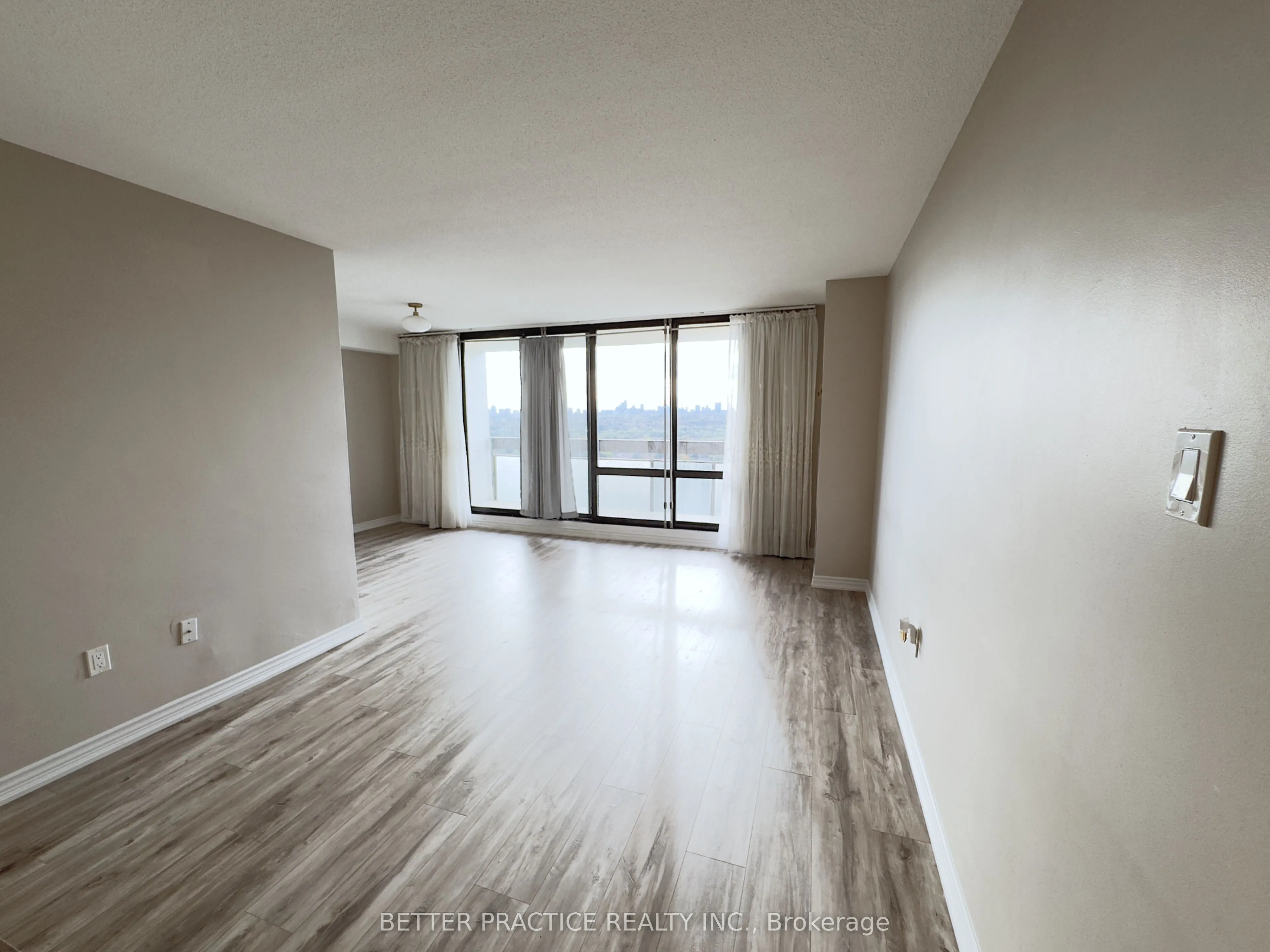 177 Linus Road, #1407
