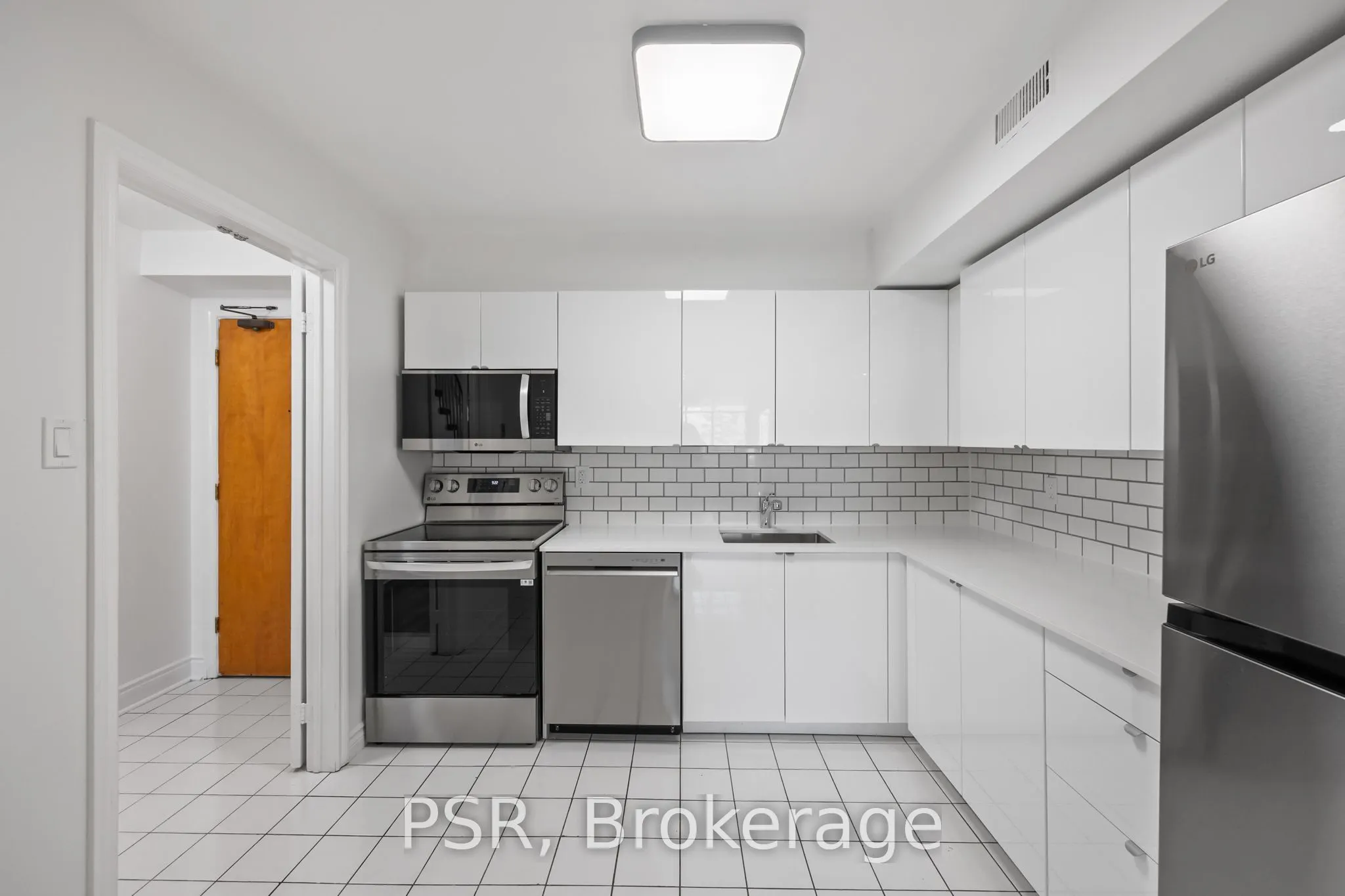 3314 Yonge Street, #6