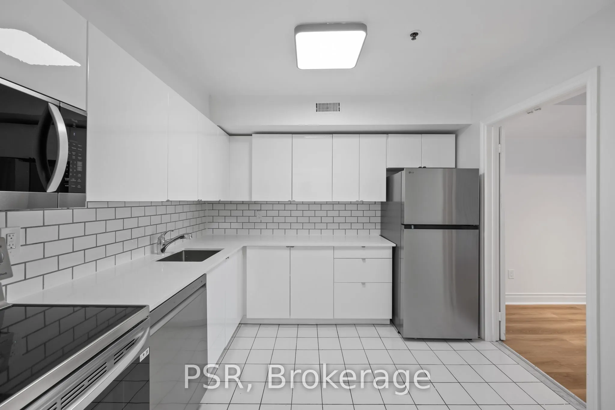 3314 Yonge Street, #6