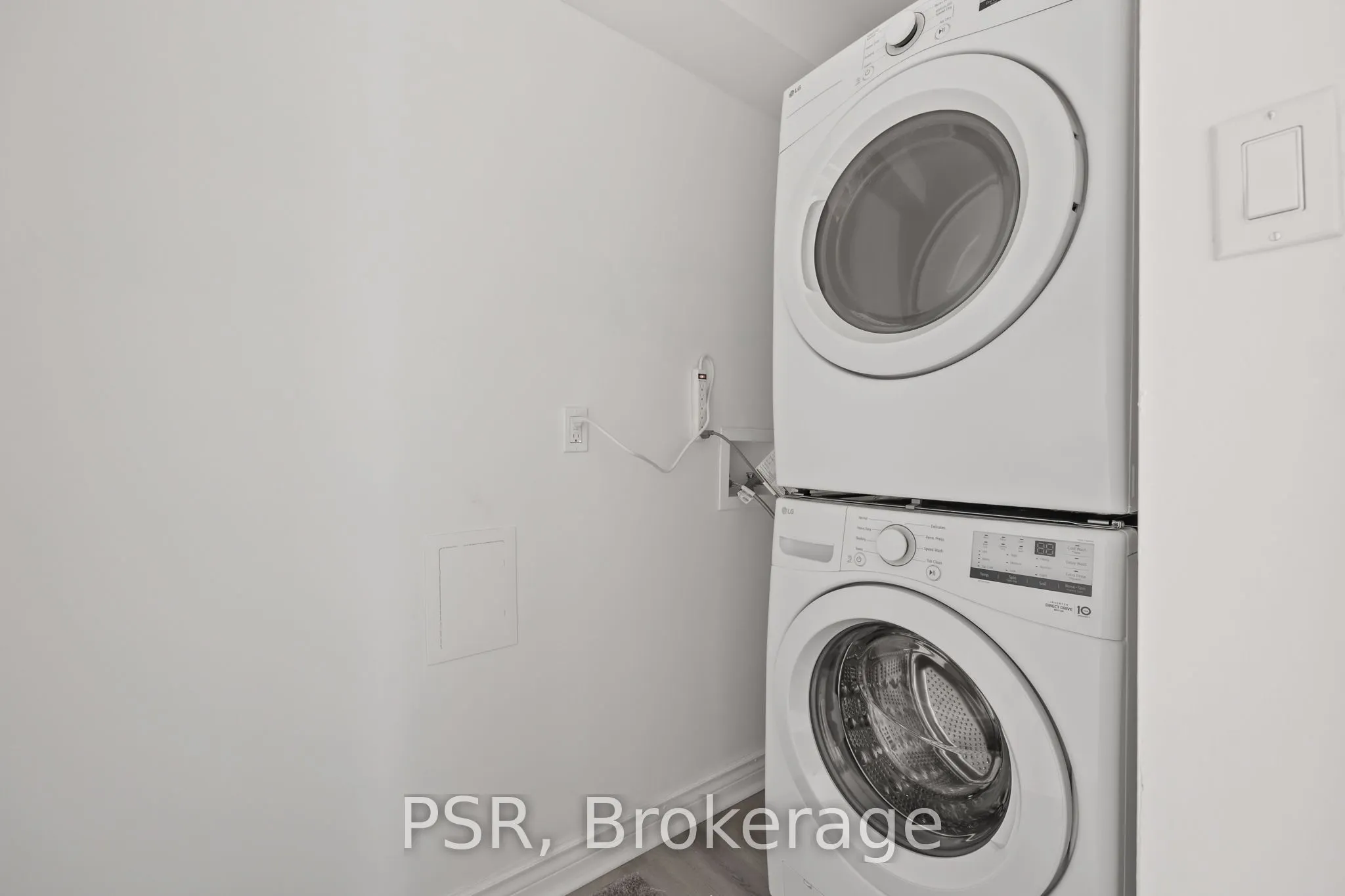 3314 Yonge Street, #6