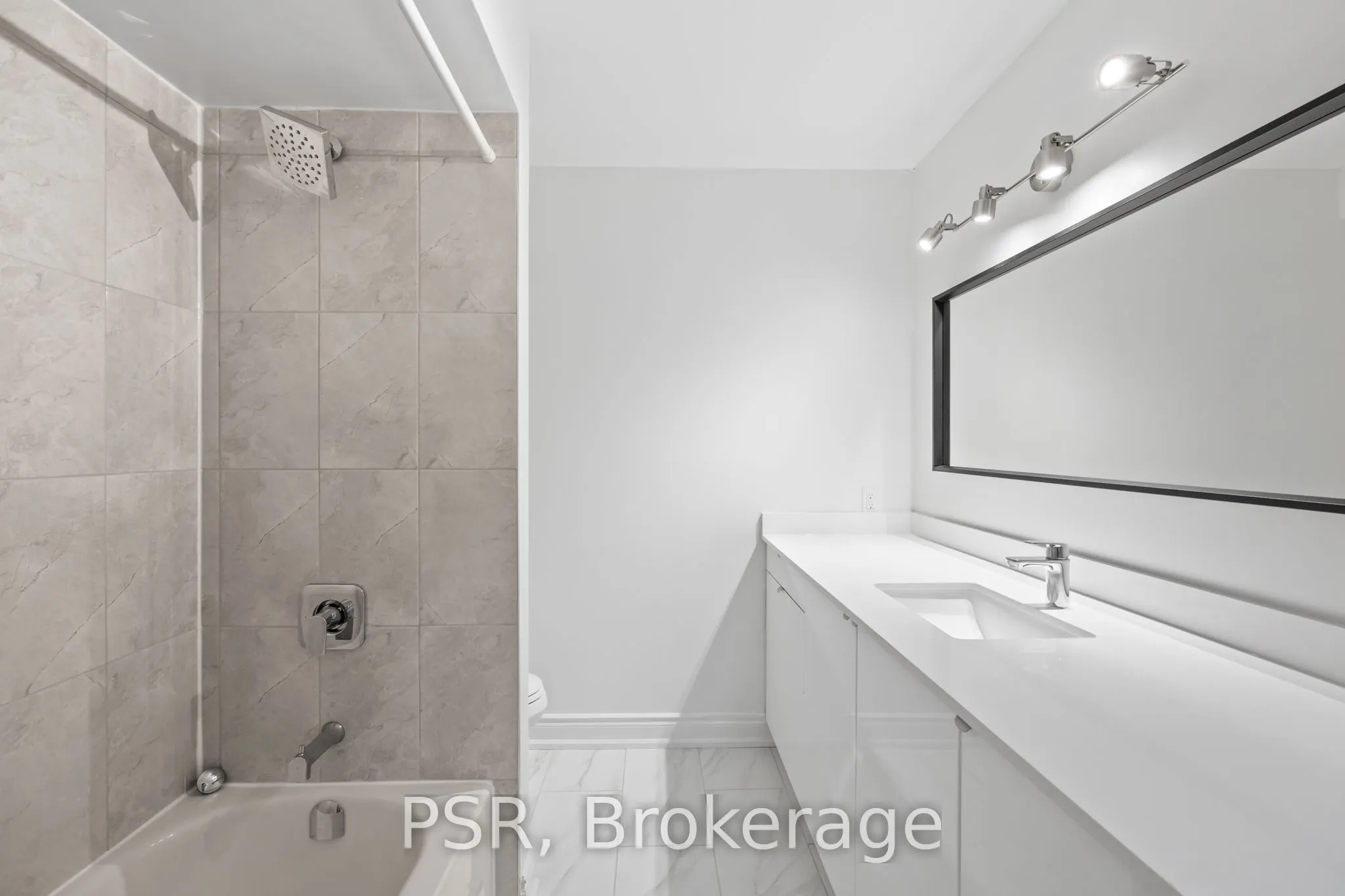 3314 Yonge Street, #6