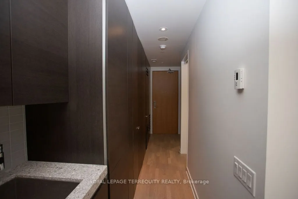 629 King Street W, #425