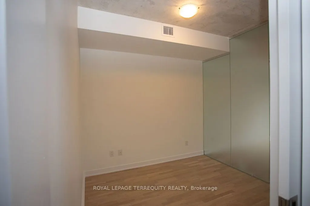 629 King Street W, #425