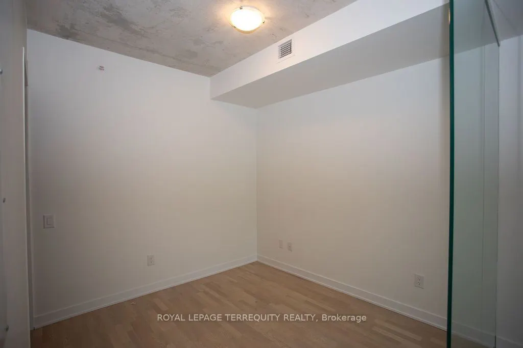 629 King Street W, #425