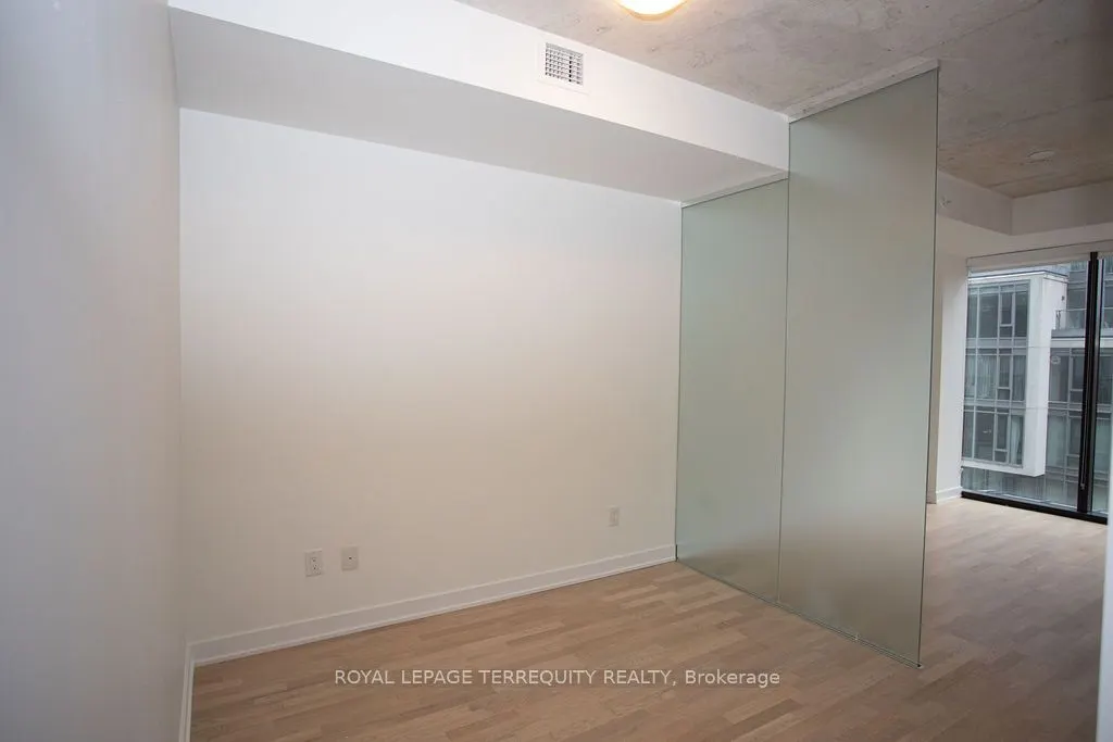 629 King Street W, #425